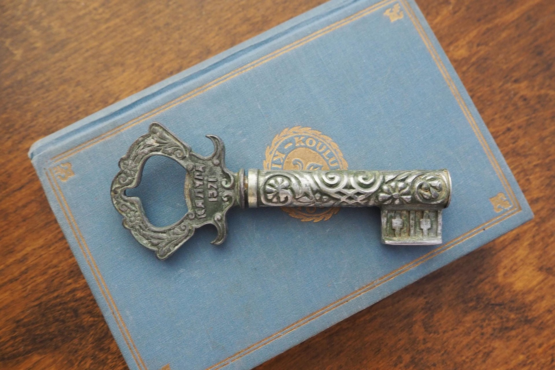 Vintage bottle opener | Bottle opener and corkscrew | Key shaped bottle opener | Soviet bottle opener | Kaluga 1371 | USSR bottle opener