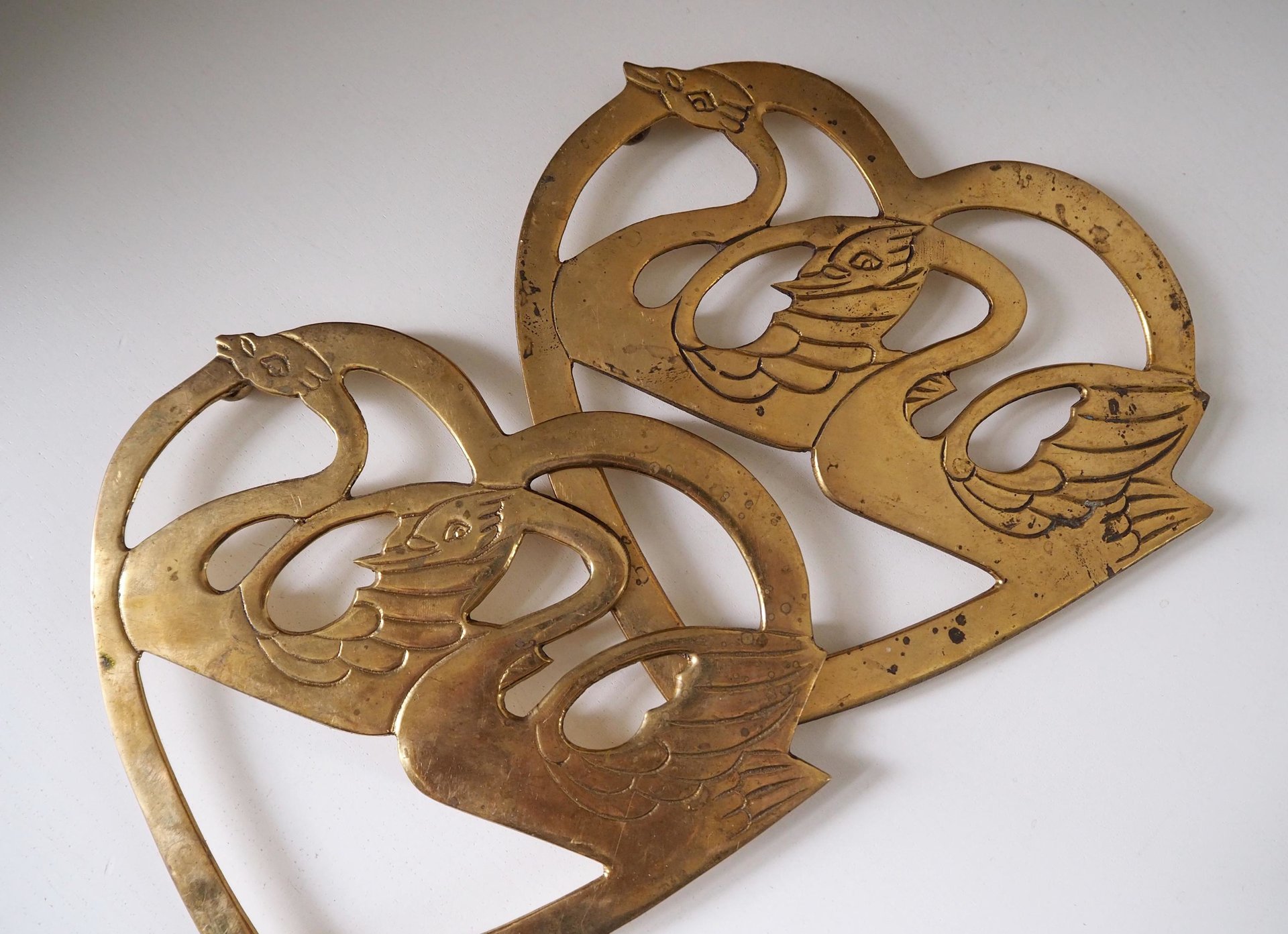 Vintage brass trivets | Set of two matching swan trivets | Heart shaped brass trivets | Brass trivets | Vintage kitchenware | Swan trivets