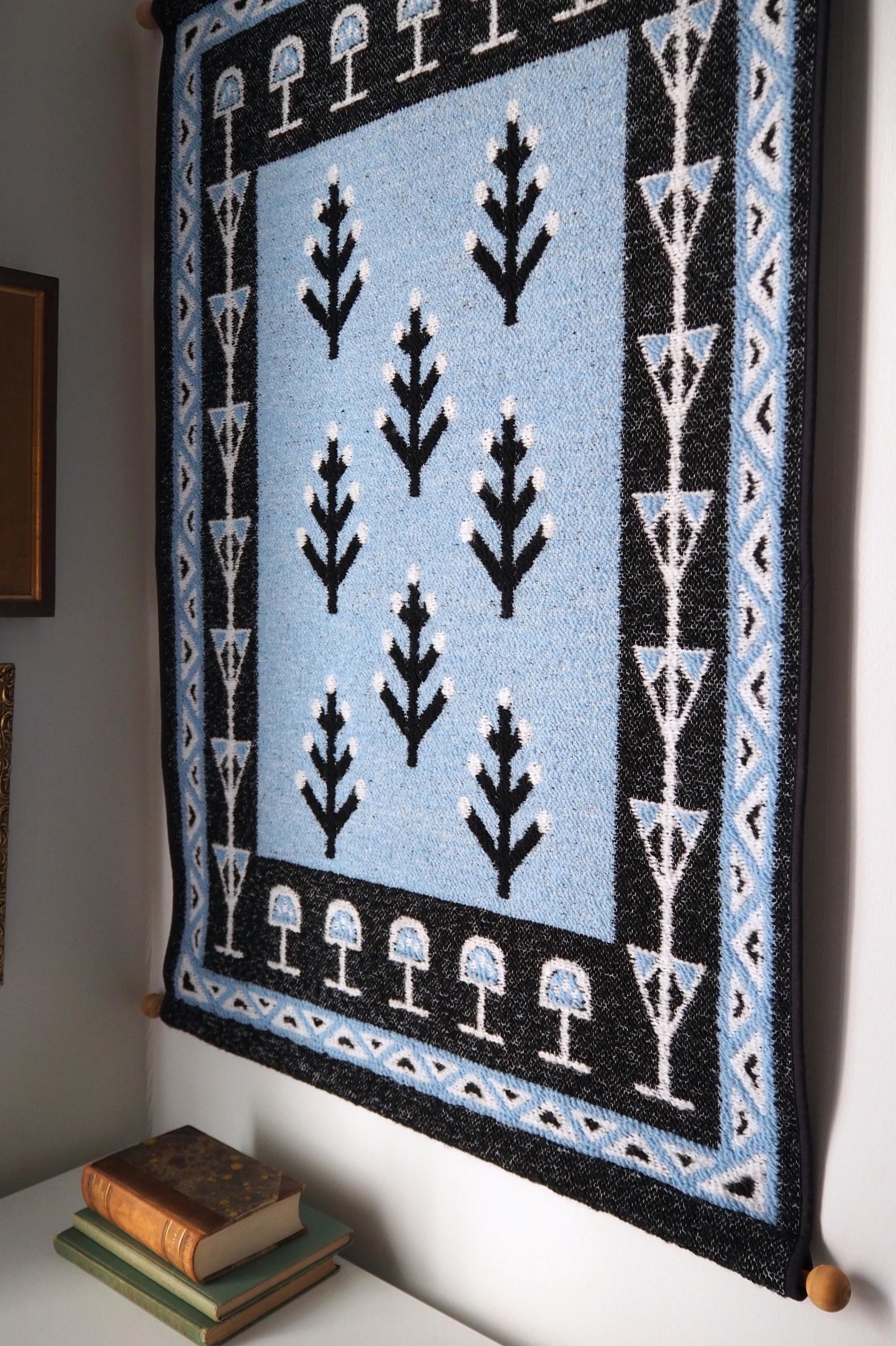 Vintage wall hanging | Large wall hanging | Scandinavian woven textile | Blue and white wall hanging