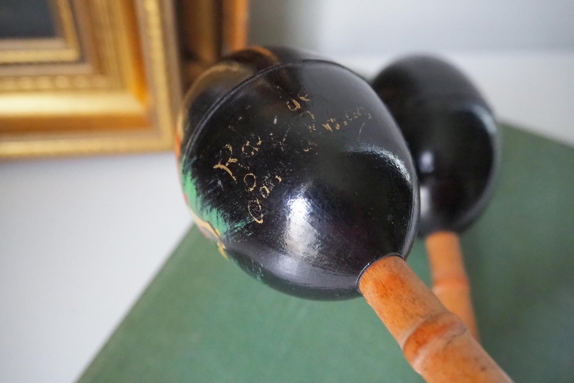 Vintage maracas | Vintage hand-painted maracas | Wooden maracas | Spanish maracas | Set of two vintage maracas | Vintage maracas from Spain