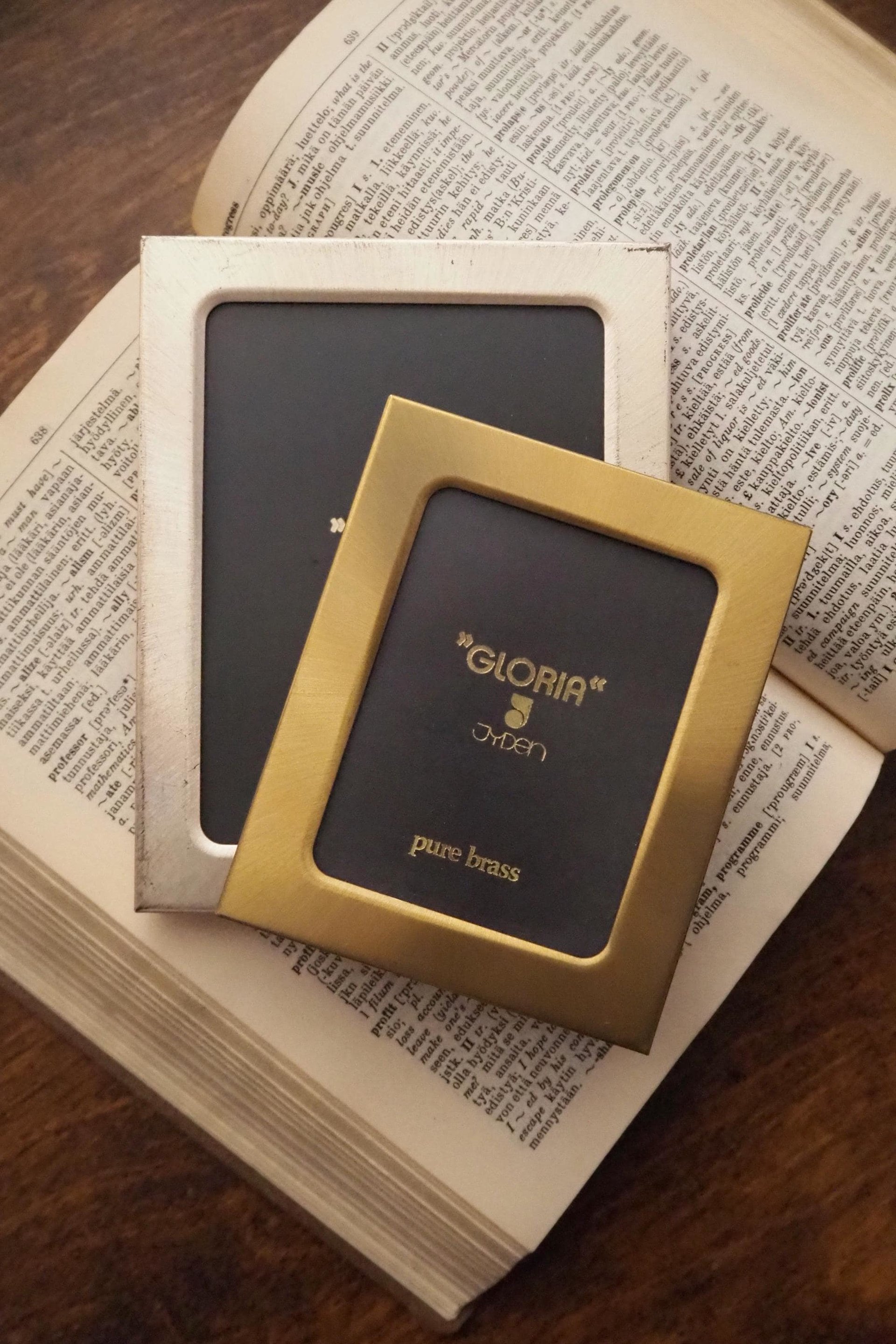 Vintage photo frames | Set of two vintage frames | Jyden photo frames | Small photo frames | Mismatched vintage frames