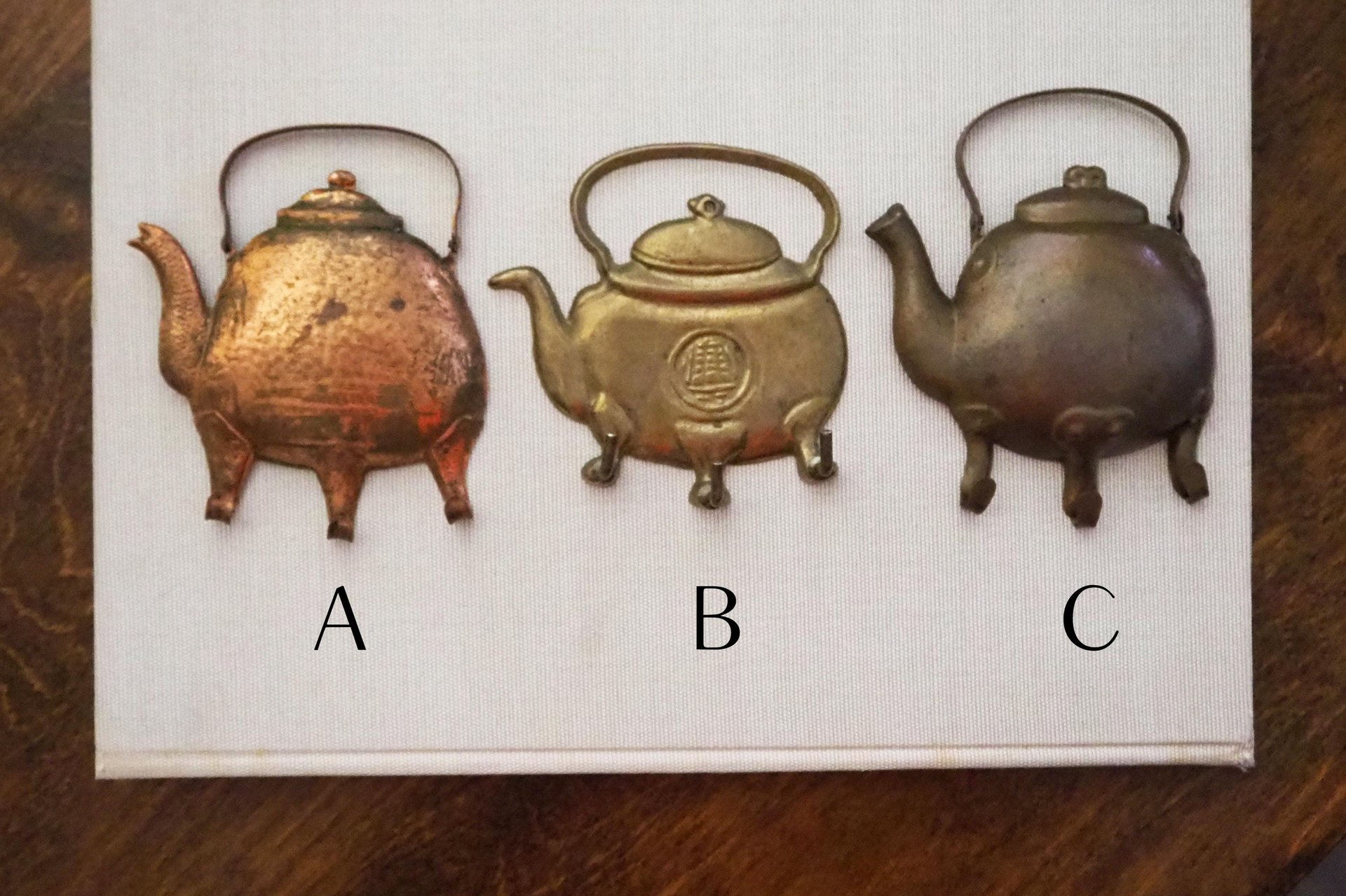 Vintage teapot wall hooks | Brass and copper wall hooks | Vintage teapot wall hooks | Kitchen wall hooks | Coffee pot wall hooks