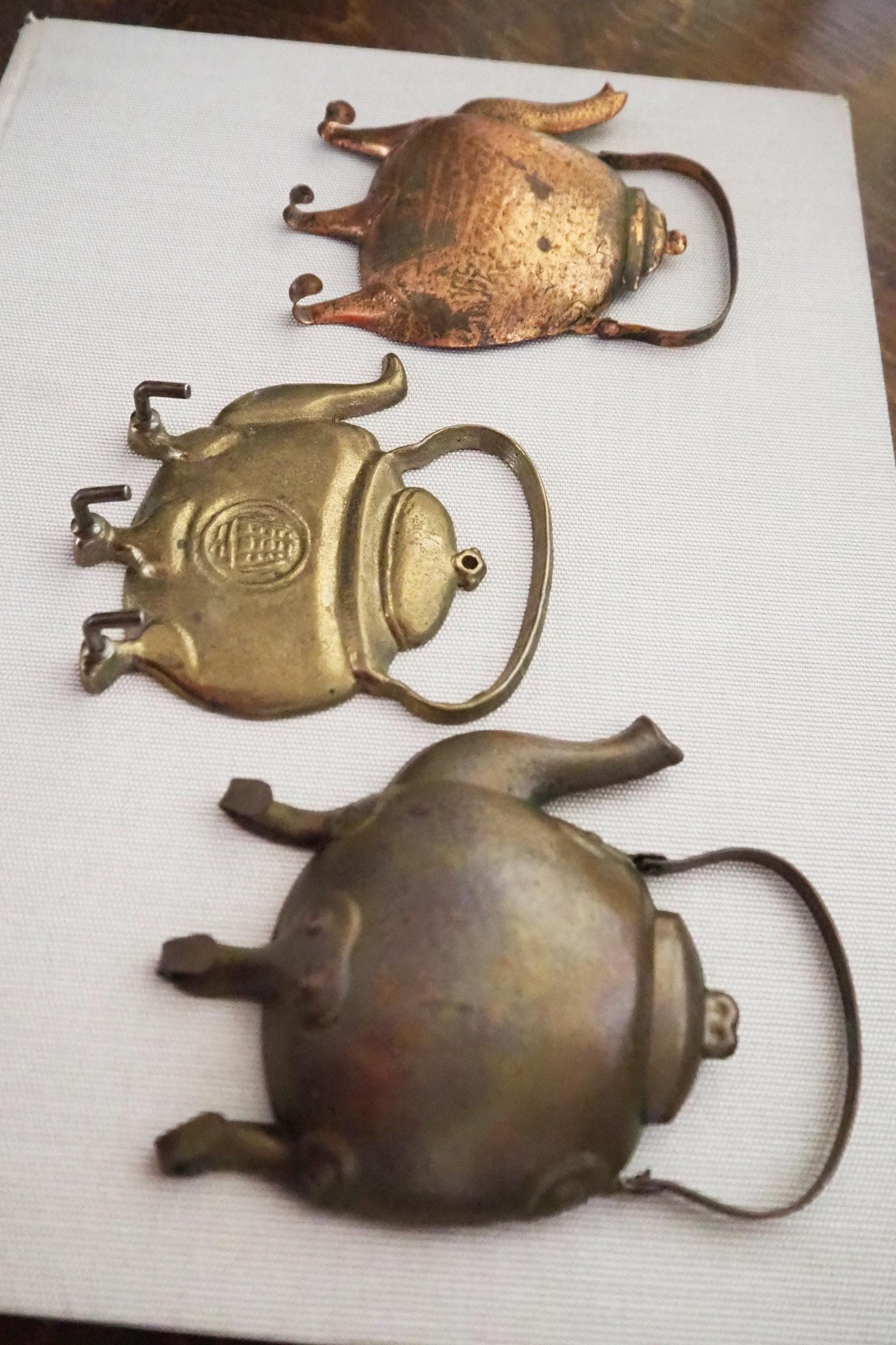 Vintage teapot wall hooks | Brass and copper wall hooks | Vintage teapot wall hooks | Kitchen wall hooks | Coffee pot wall hooks