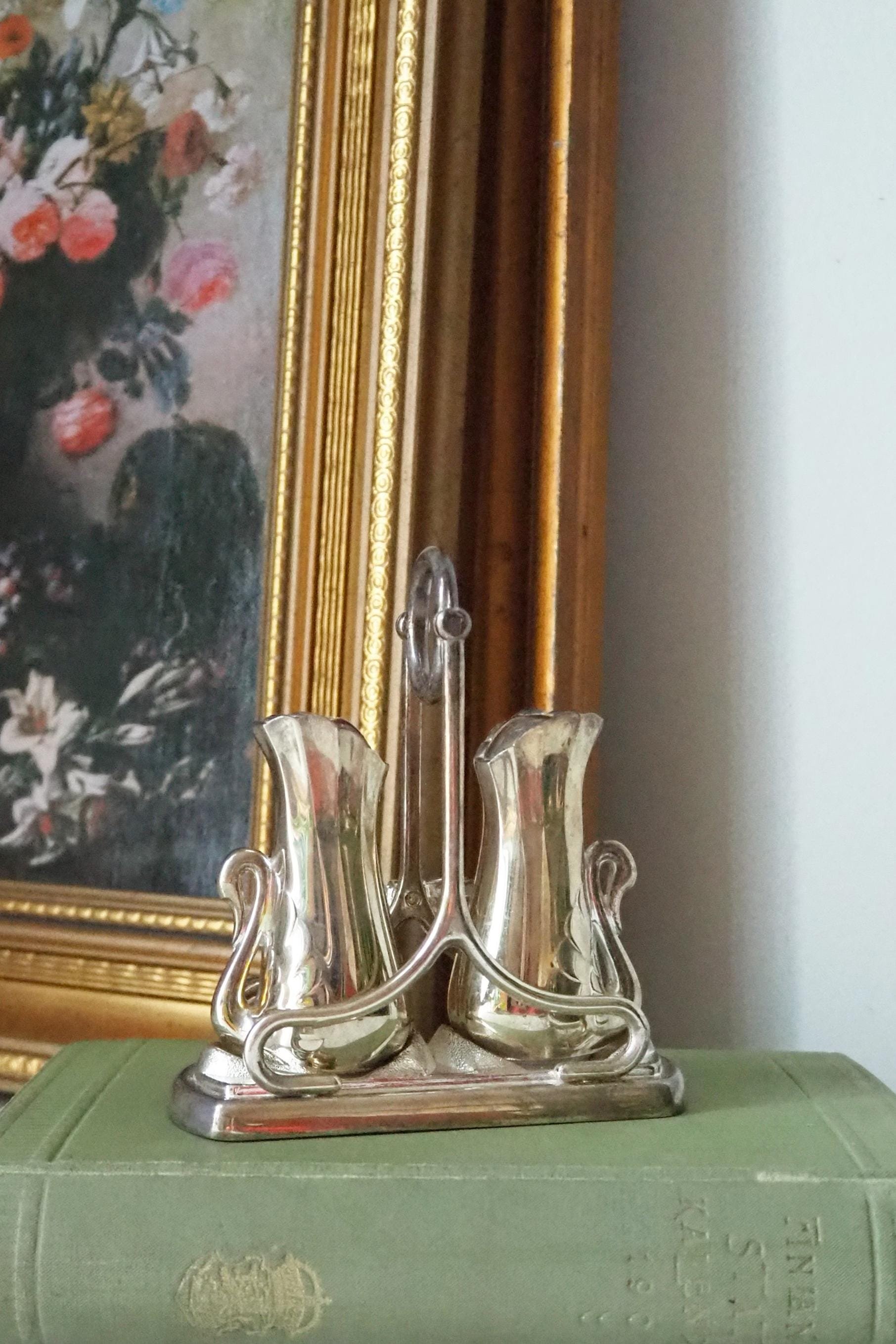 Vintage salt and pepper shakers | Swan salt and pepper shakers | Silver plated salt and pepper shakers | Salt and pepper shaker set
