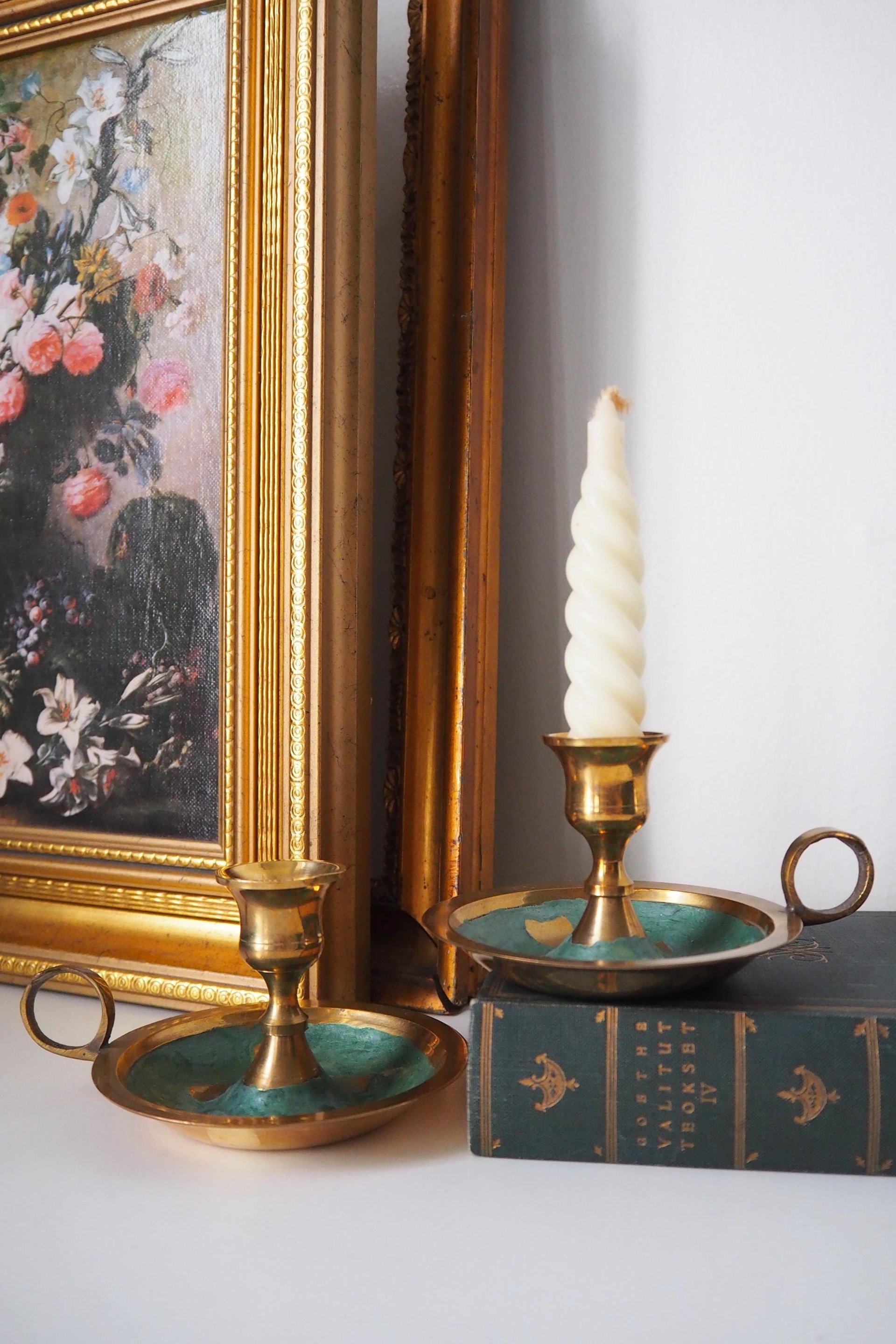 Set of two vintage chamber candlestick holders | Chamber candlestick holders | Vintage brass candleholders | Enamelled brass candle holders