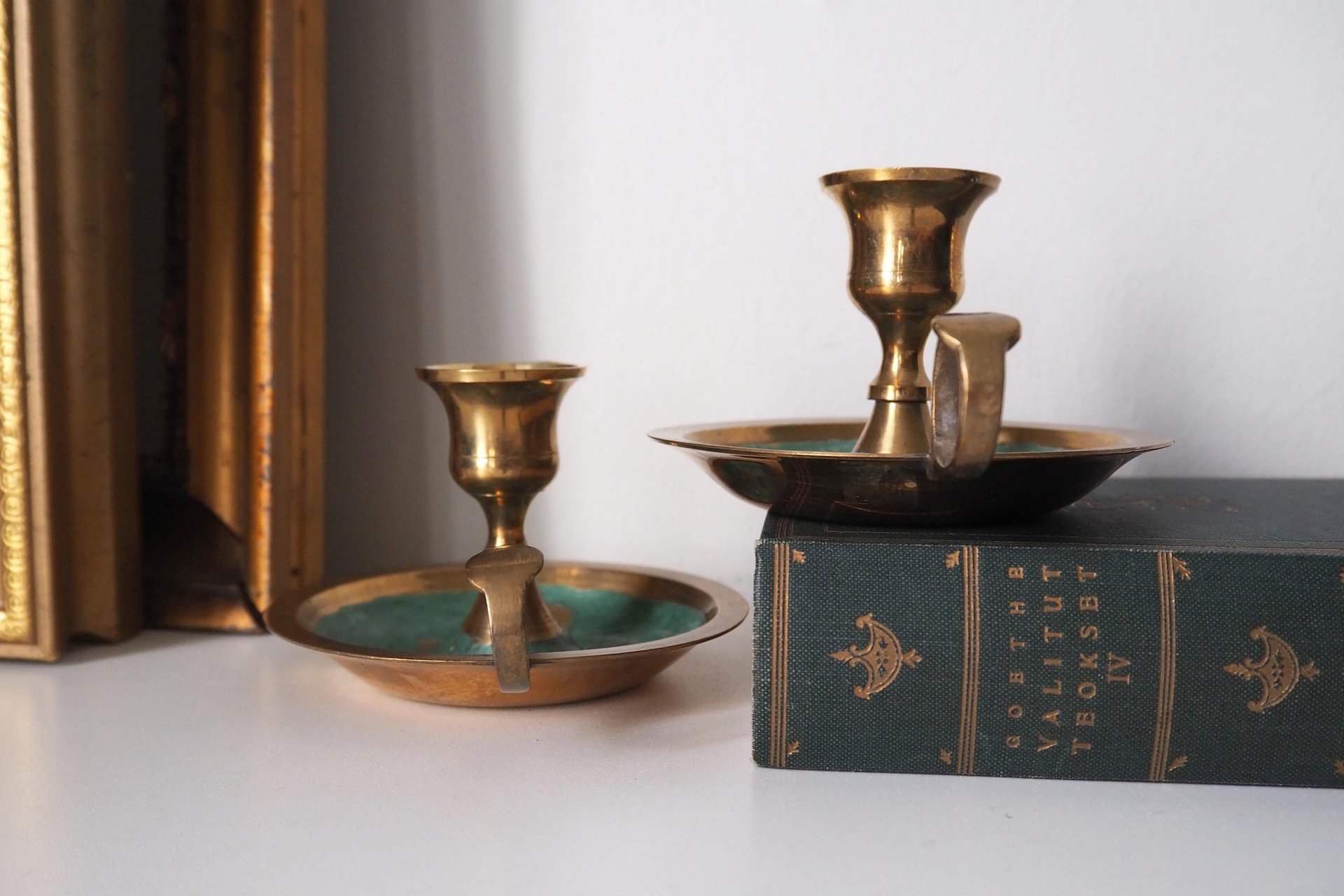 Set of two vintage chamber candlestick holders | Chamber candlestick holders | Vintage brass candleholders | Enamelled brass candle holders
