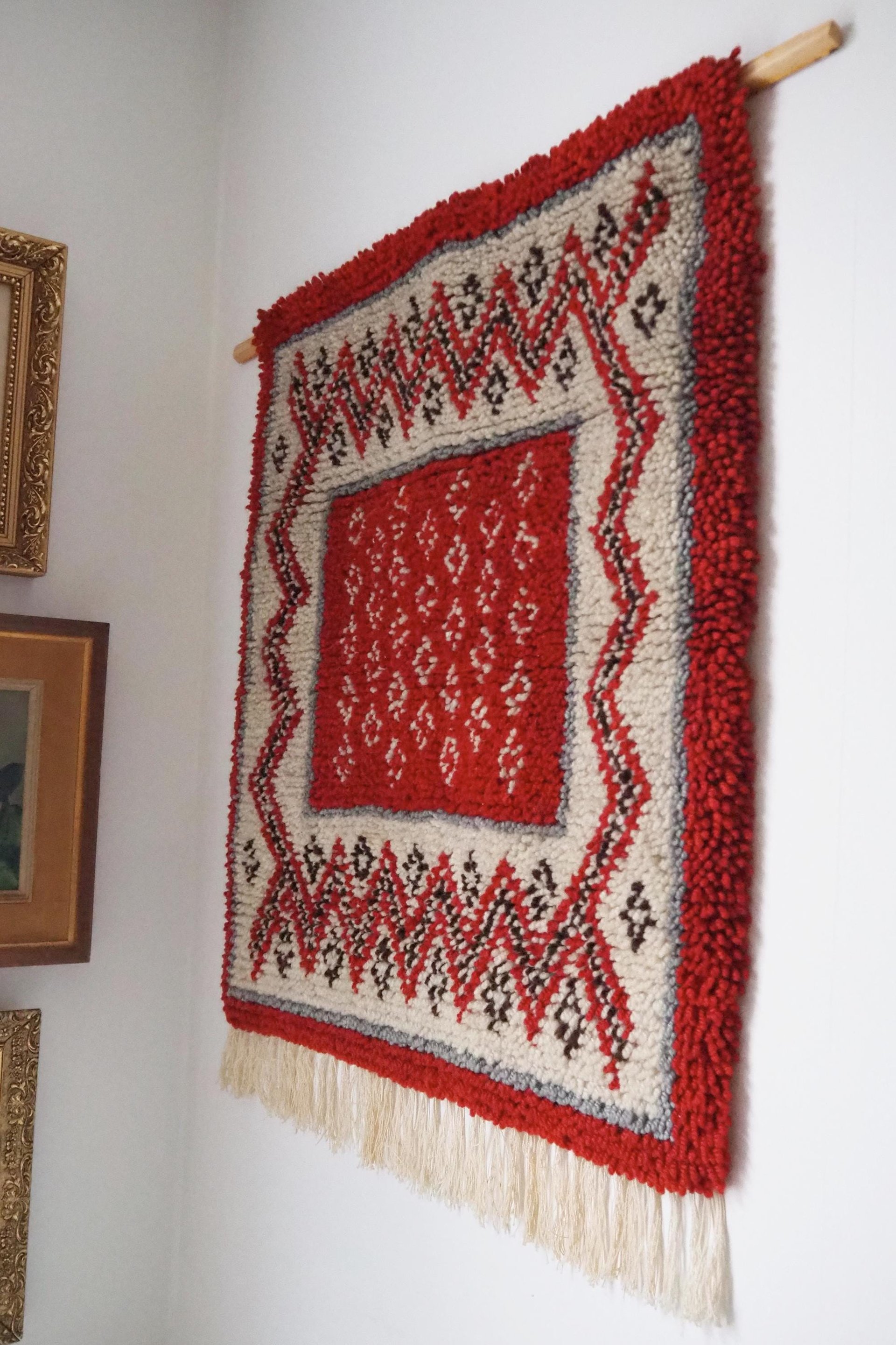 Vintage Rya wall hanging | Scandinavian Rya rug | Woollen vintage wall hanging | Vintage Rya rug | Traditional Scandinavian wall hanging