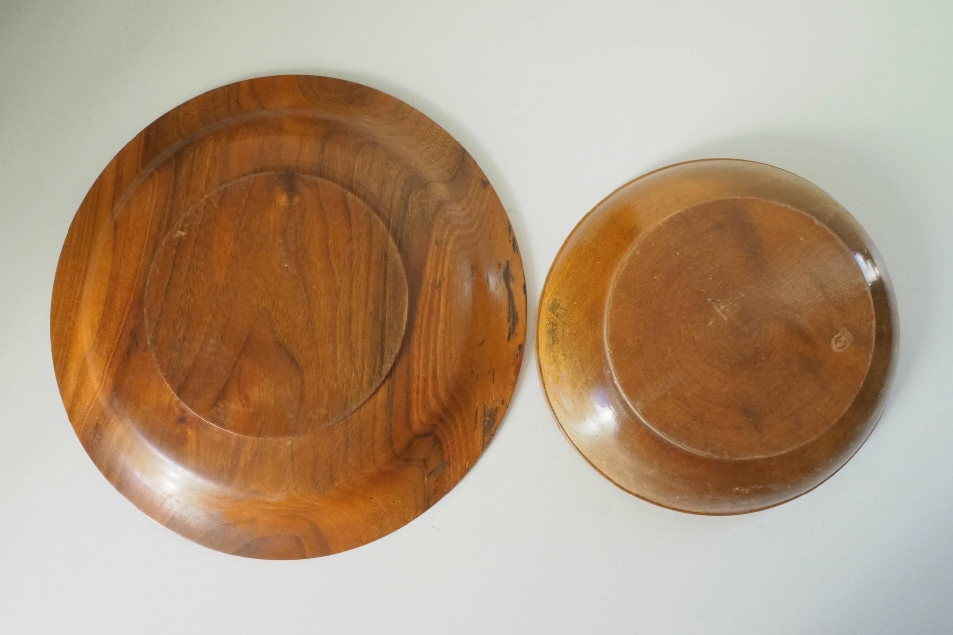 Vintage wooden bowls | Hand carved wooden plates | Ornamented wooden bowls | Handmade vintage wood bowls | Vintage wood bowls