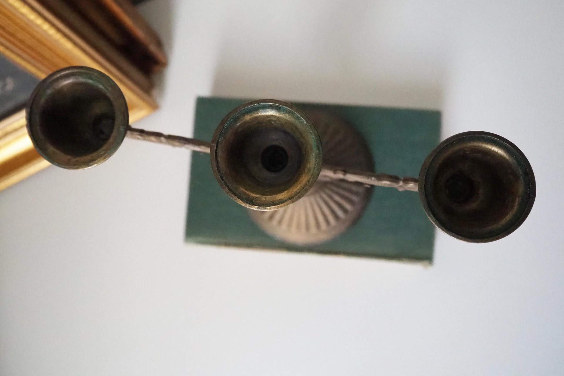 Vintage three arm candelabra | Ornate candelabra | Three arm candlestick holder | Vintage candelabrum | Small candelabrum