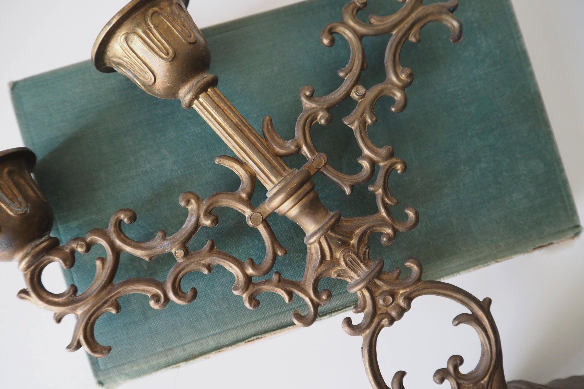 Vintage three arm candelabra | Ornate candelabra | Three arm candlestick holder | Vintage candelabrum | Small candelabrum