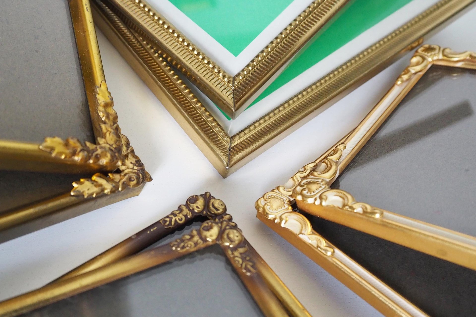 Vintage brass photo frame sets | Set of two vintage brass photo frames | Matching vintage frames | Brass picture frames | Vintage frames