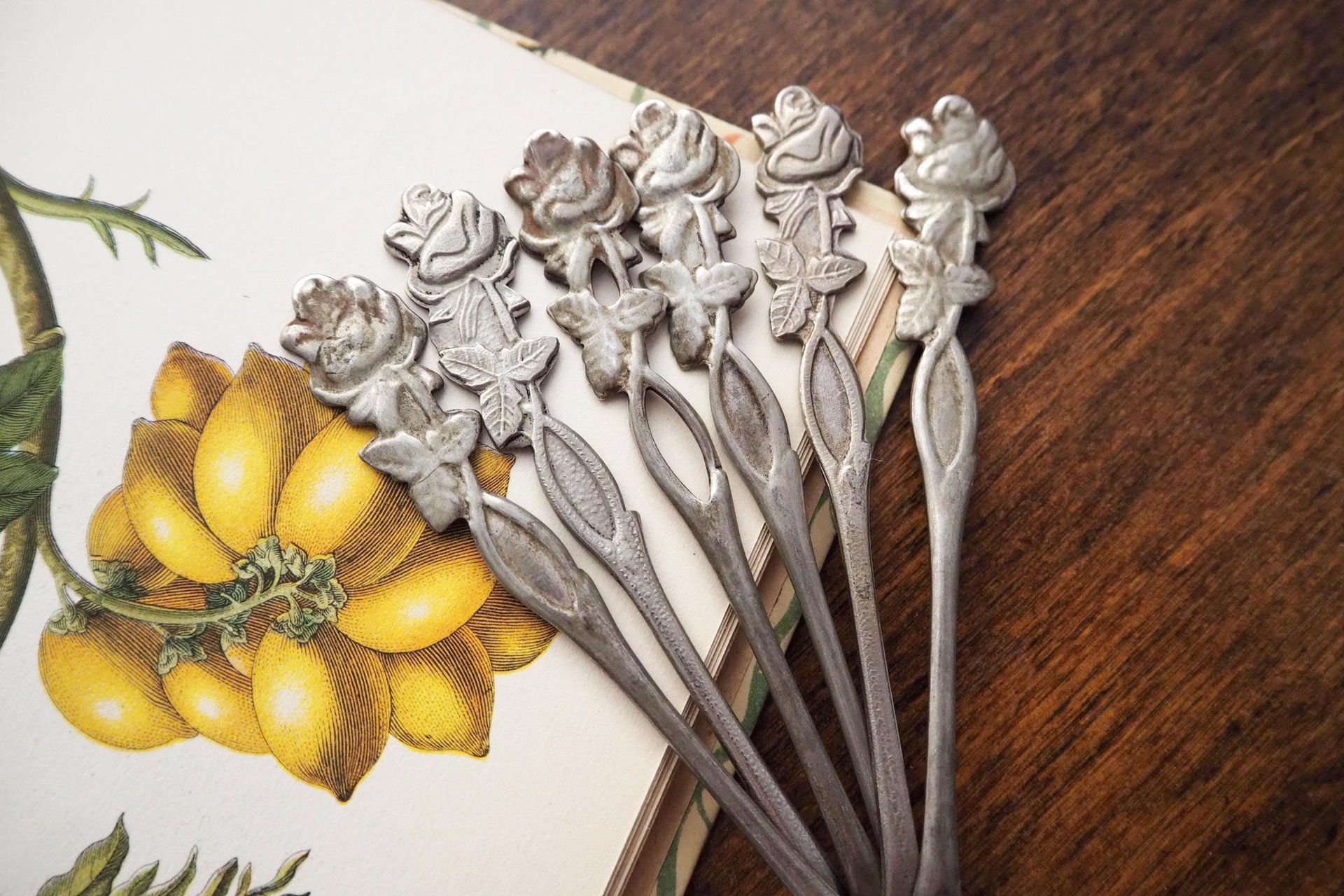 Set of six vintage teaspoons | Vintage alpacca silver teaspoons | Vintage teaspoons | Rose teaspoon set | Vintage alpacca teaspoons