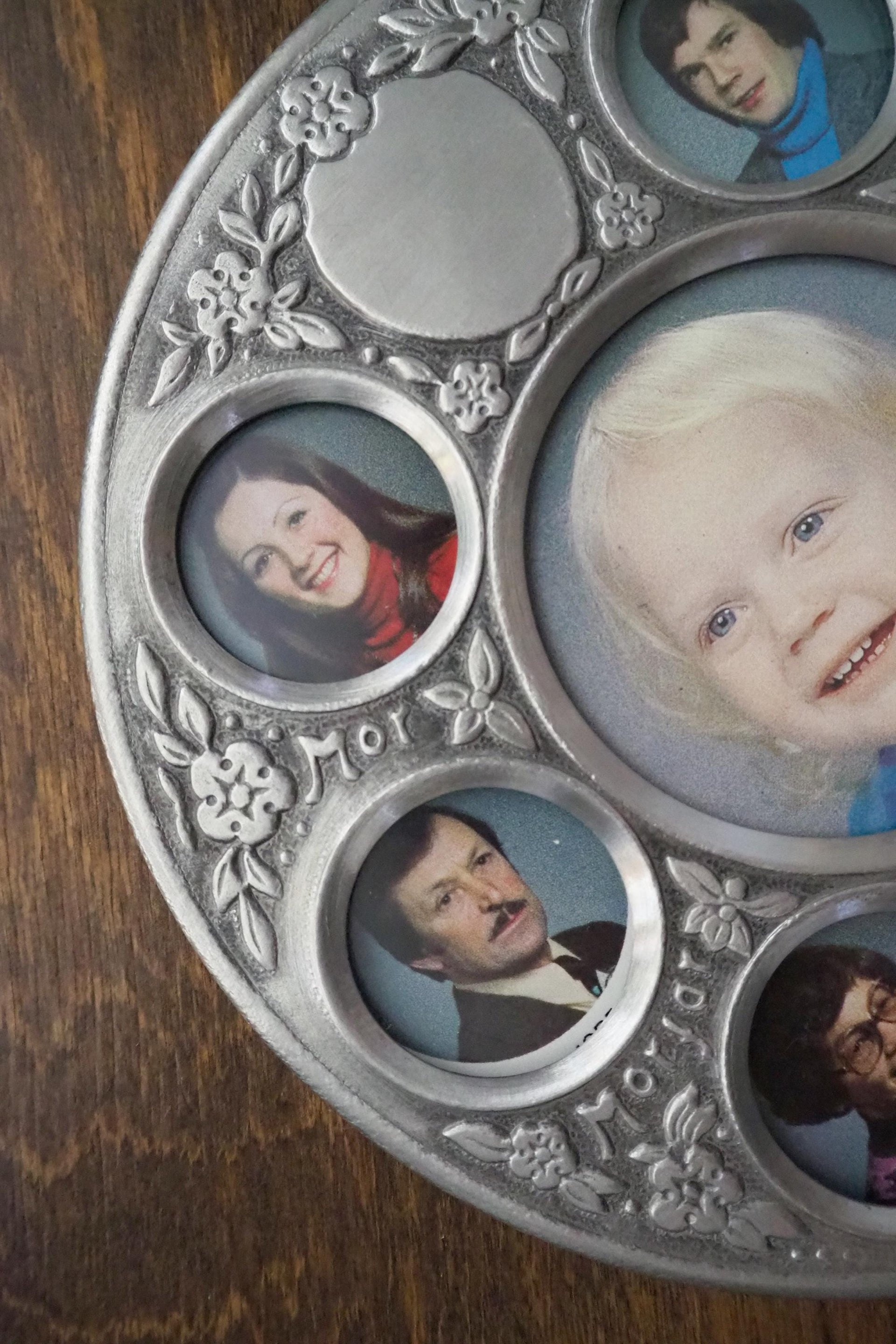 Vintage pewter photo frame | Family tree photo frame | Eik Tinn Norway photo frame | Vintage pewter photo frame | Vintage family photo frame