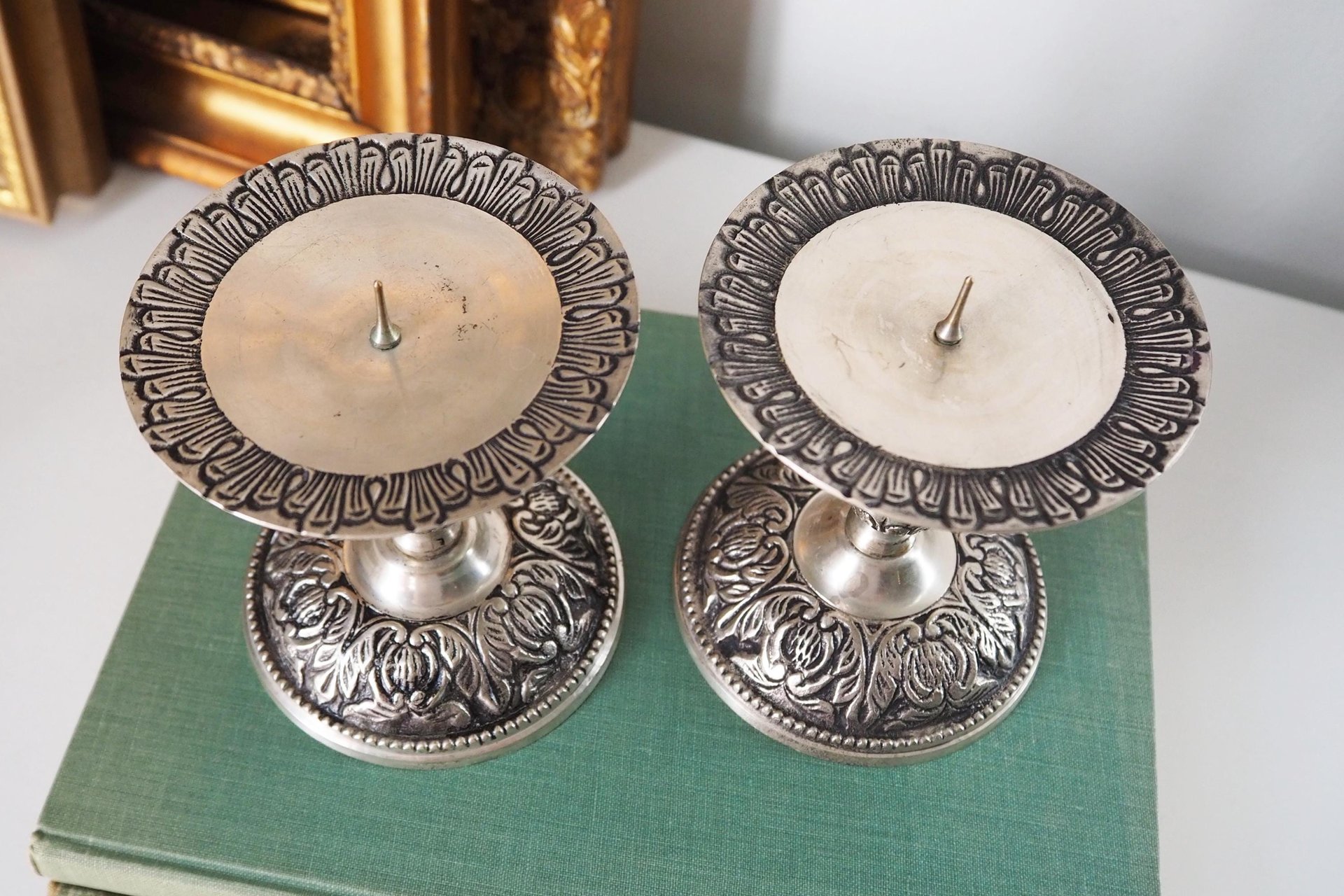 Set of two vintage candle holders | Silver tone candle holders | Matching candle holders | Vintage candle holders | Pillar candle holders
