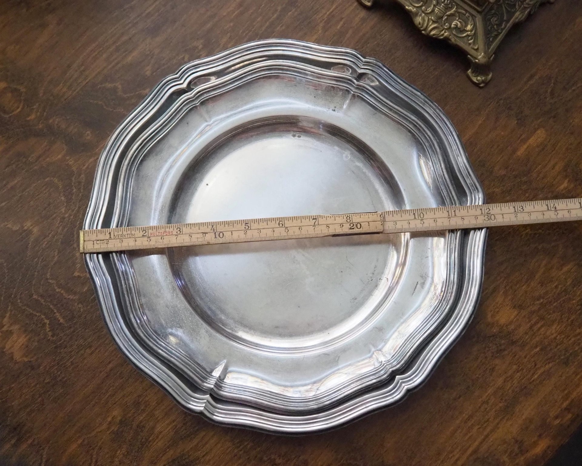 Vintage alpacca silver trays | Set of two scalloped trays | Alpacca silver platters | Vintage serving trays | Vintage scalloped trays