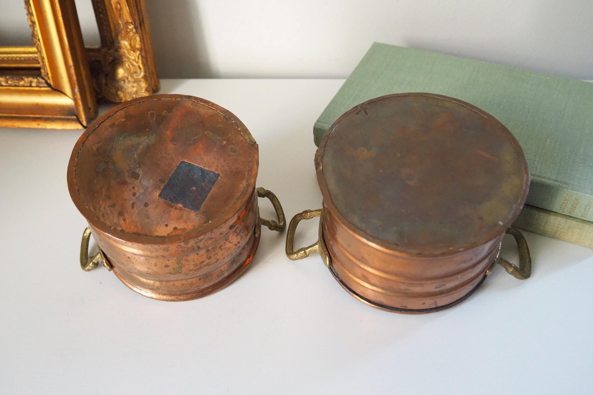 Set of two vintage copper planters | Mismatched copper planters | Small copper planters | Vintage planters with handles