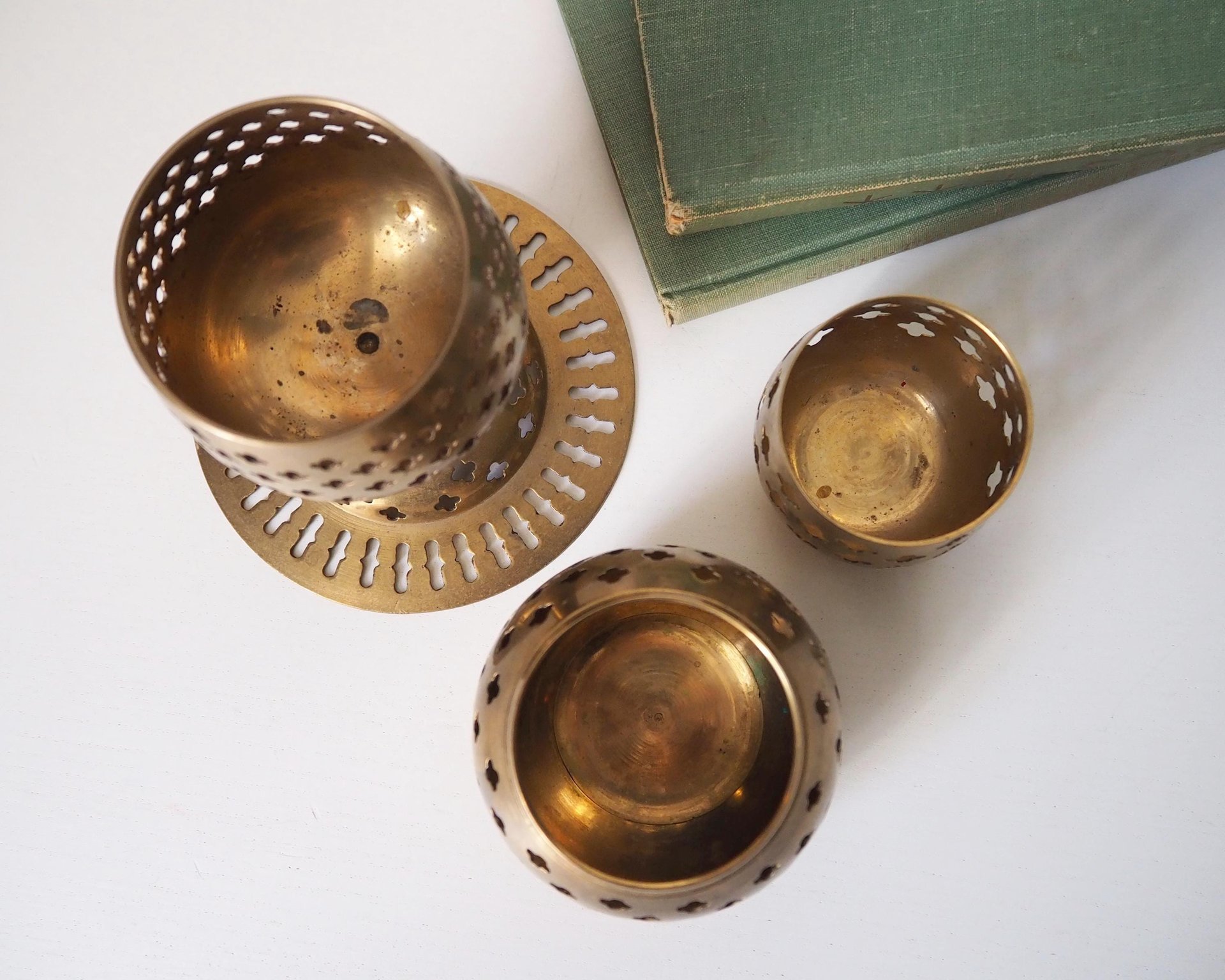 Set of three vintage tealight candle holders | Brass tealight candleholders | Vintage brass votive candleholders | Mismatched candle holders
