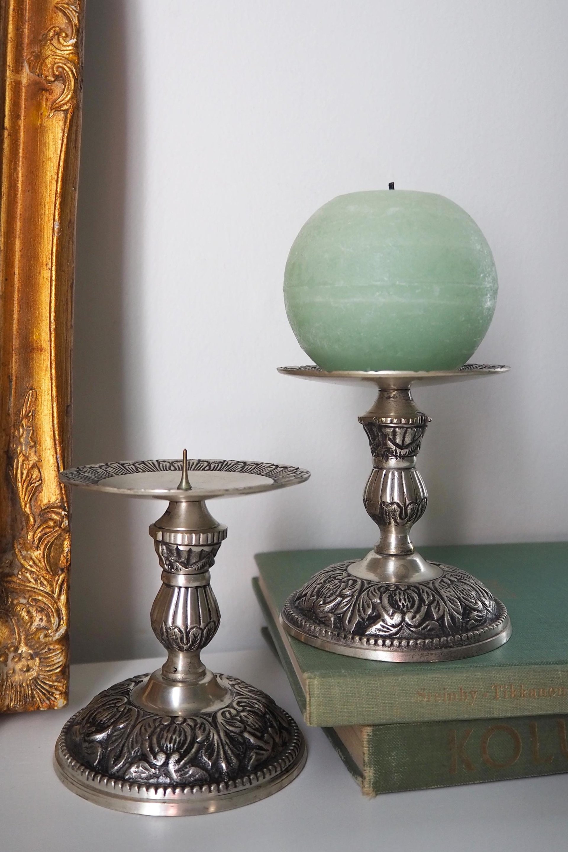 Set of two vintage candle holders | Silver tone candle holders | Matching candle holders | Vintage candle holders | Pillar candle holders