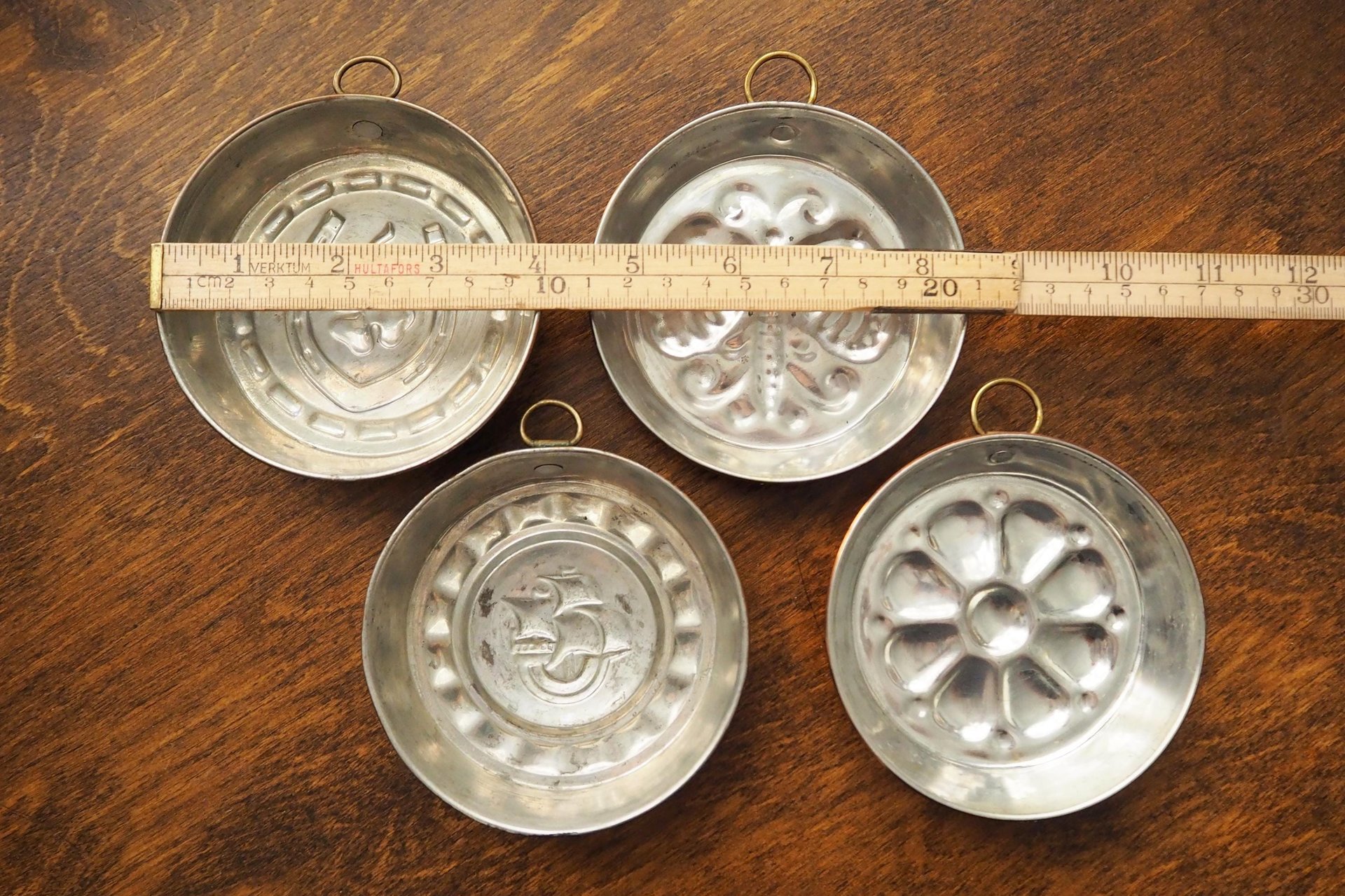 Set of four vintage copper baking molds | Small copper molds | Mismatched copper molds | Vintage copper molds | Vintage kitchen decor
