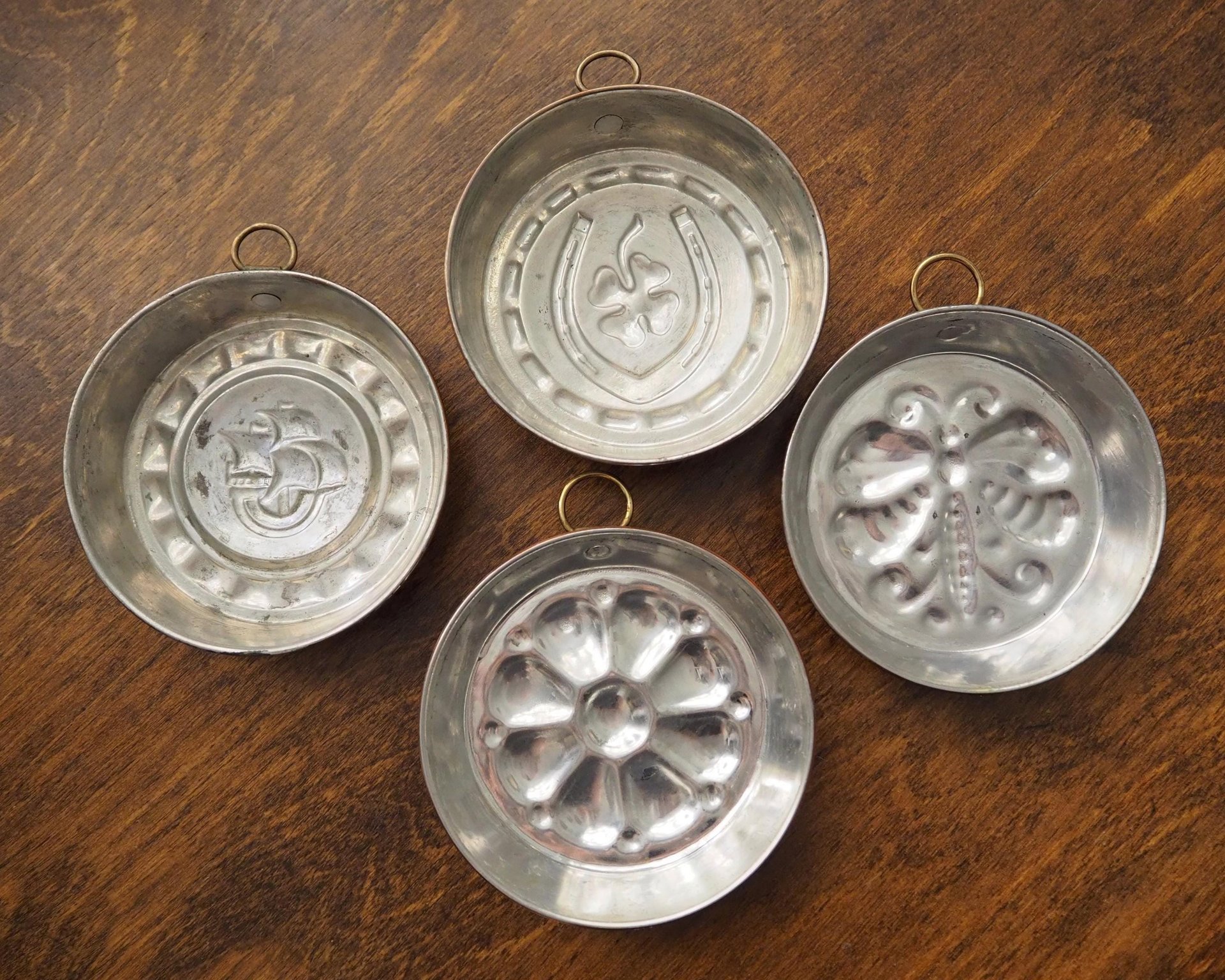 Set of four vintage copper baking molds | Small copper molds | Mismatched copper molds | Vintage copper molds | Vintage kitchen decor