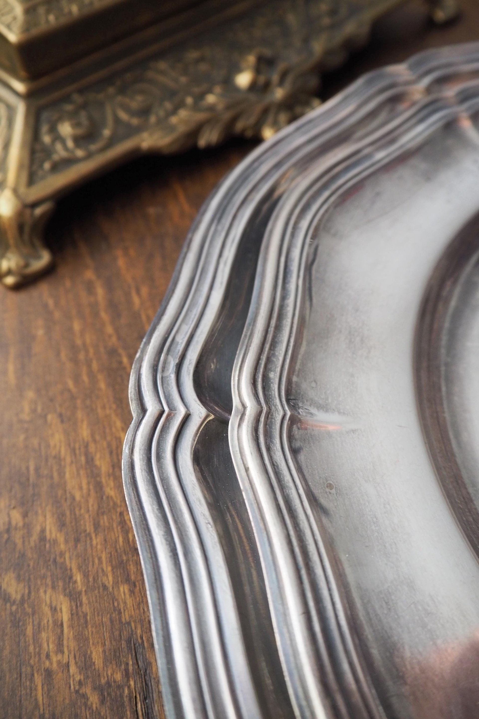 Vintage alpacca silver trays | Set of two scalloped trays | Alpacca silver platters | Vintage serving trays | Vintage scalloped trays