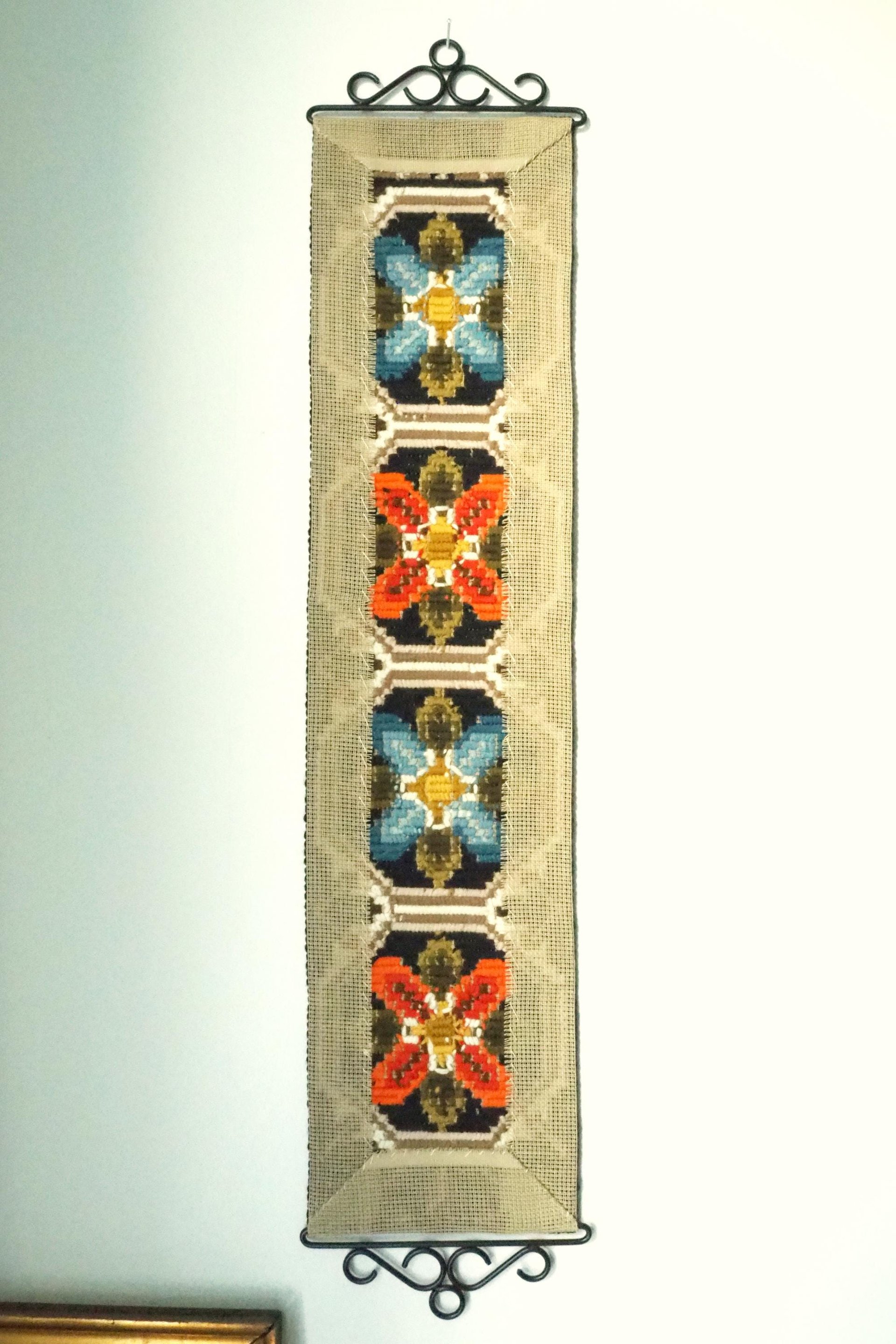 Vintage wall hanging | Small vintage wall hanging | Scandinavian woven textile | Retro wall hanging | Made in Finland