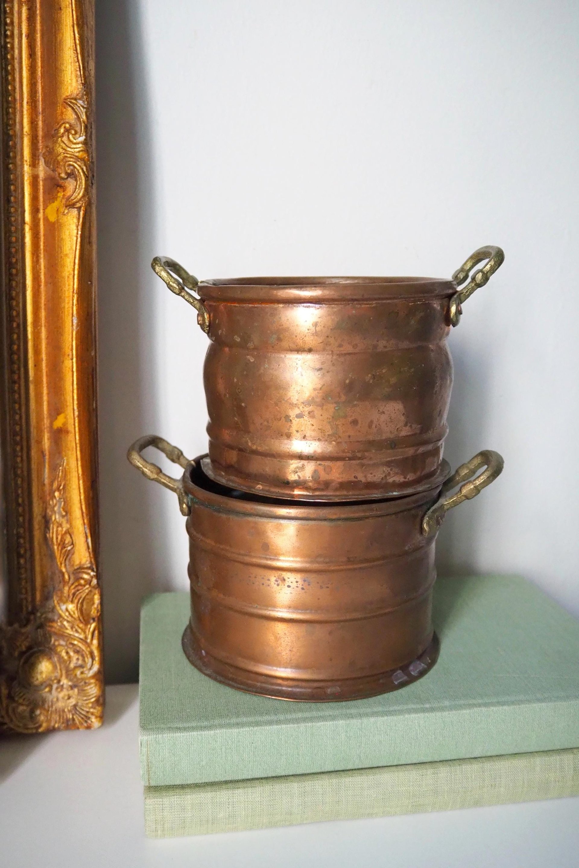 Set of two vintage copper planters | Mismatched copper planters | Small copper planters | Vintage planters with handles