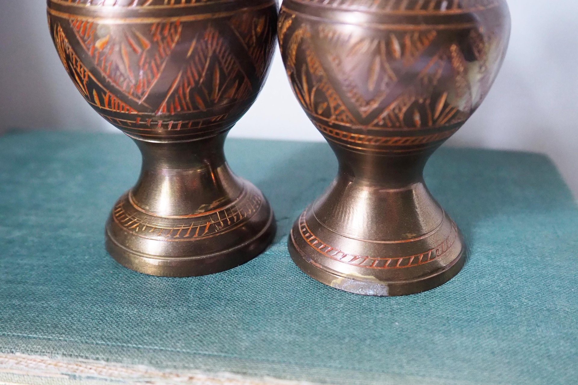 Set of two small vintage vases | Small brass vases | Vintage bud vase | Vintage single flower vases | Etched brass vases