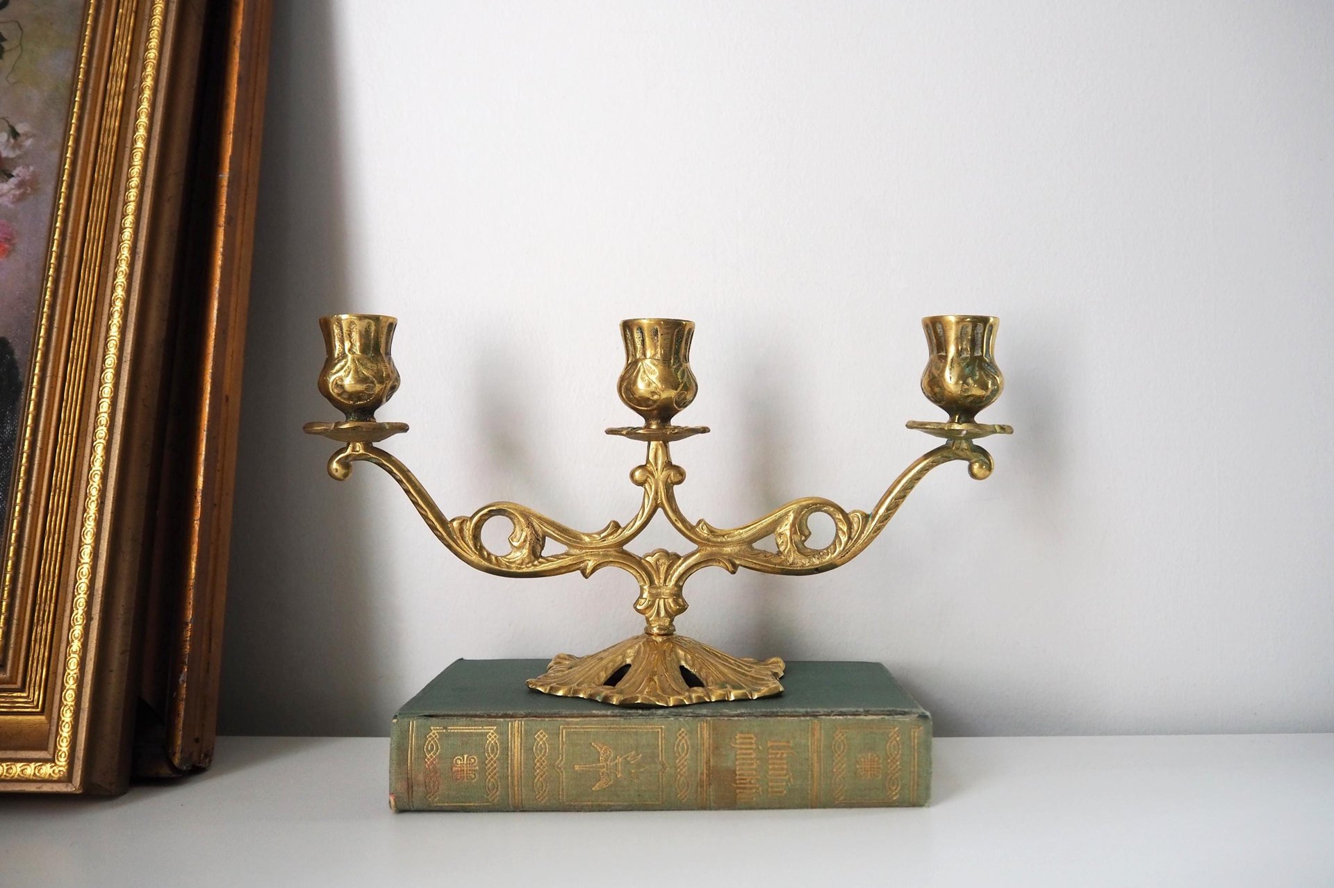 Vintage brass candelabra | Brass candelabra | Three arm brass candlestick holder | Three arm candelabra | Kupittaan Valaisin candle holder