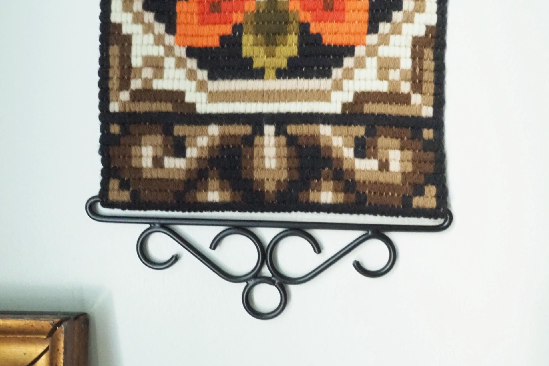 Vintage wall hanging | Small vintage wall hanging | Scandinavian woven textile | Retro wall hanging | Made in Finland