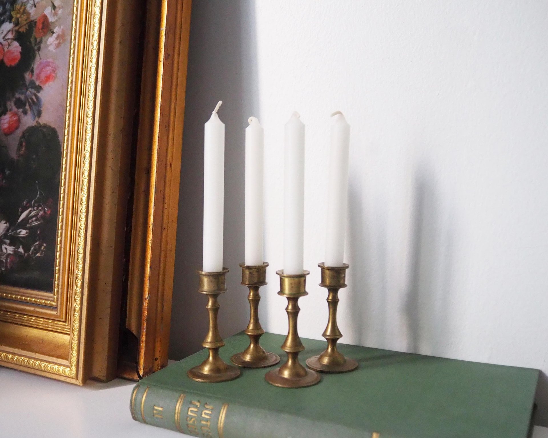 Set of four tiny vintage brass candlestick holders | Brass candlestick holders | Vintage brass candle holders | Small candle holders