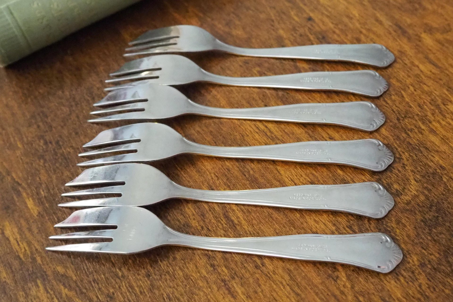 Set of six vintage dessert forks | Small vintage forks | Vintage dessert forks | Herdmar dessert forks 18/10 | Made in Portugal