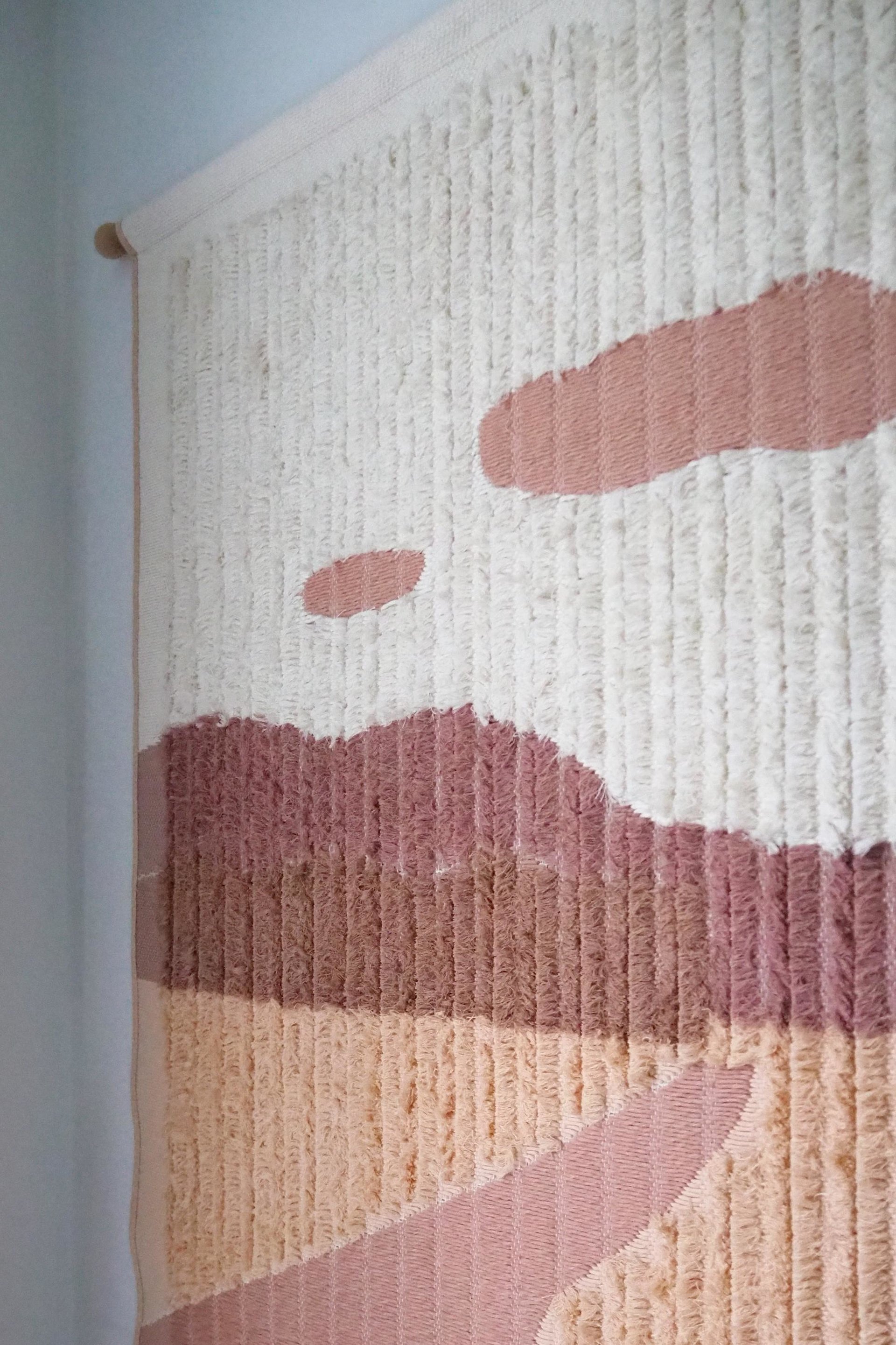 Vintage wall hanging | Large wall hanging | Vintage pink wall hanging | Scandinavian woven textile | Made in Finland