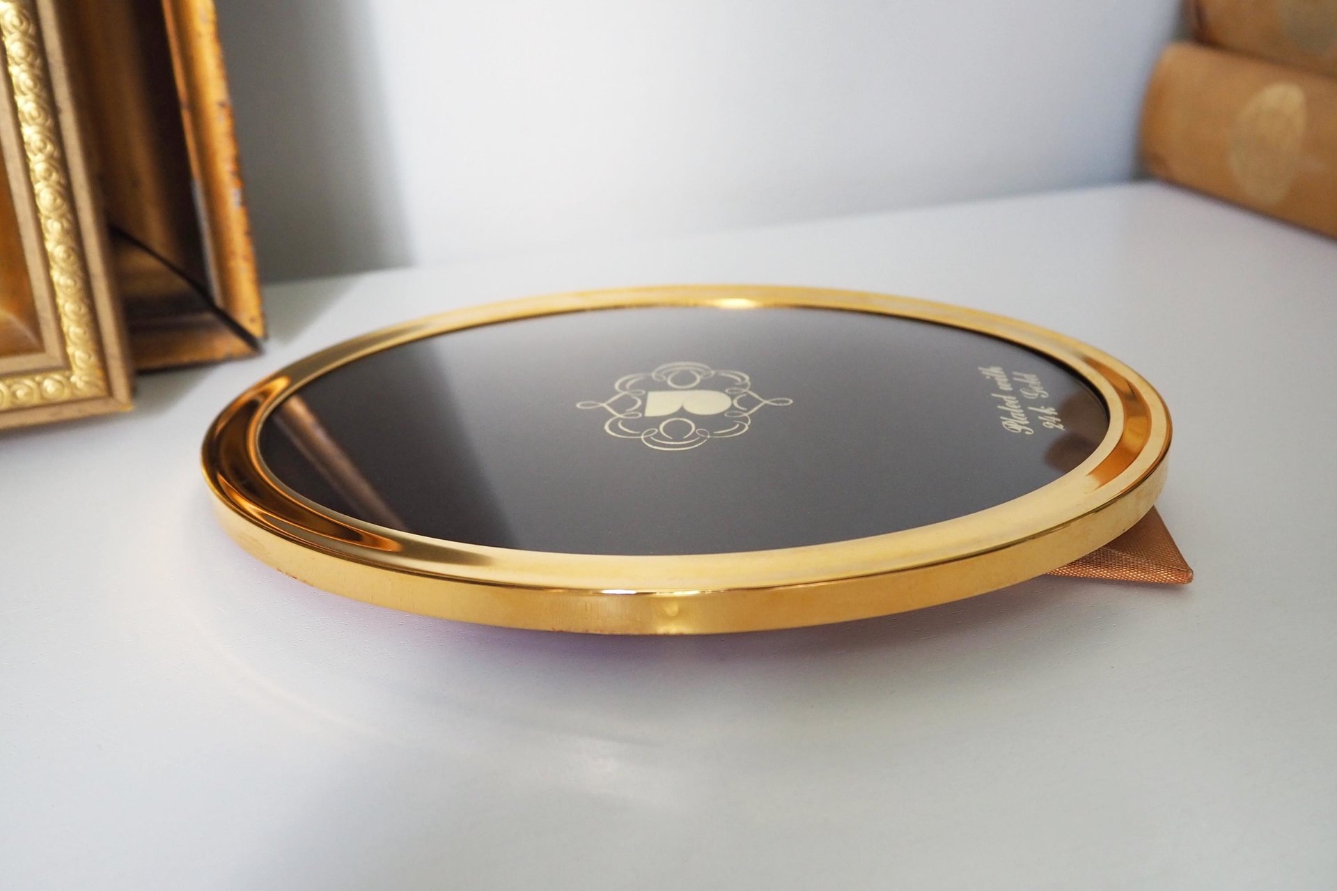 Vintage gold plated photo frame | Oval gold plated photo frame | Danish picture frame | Vintage Jyden picture frame | Oval photo frame