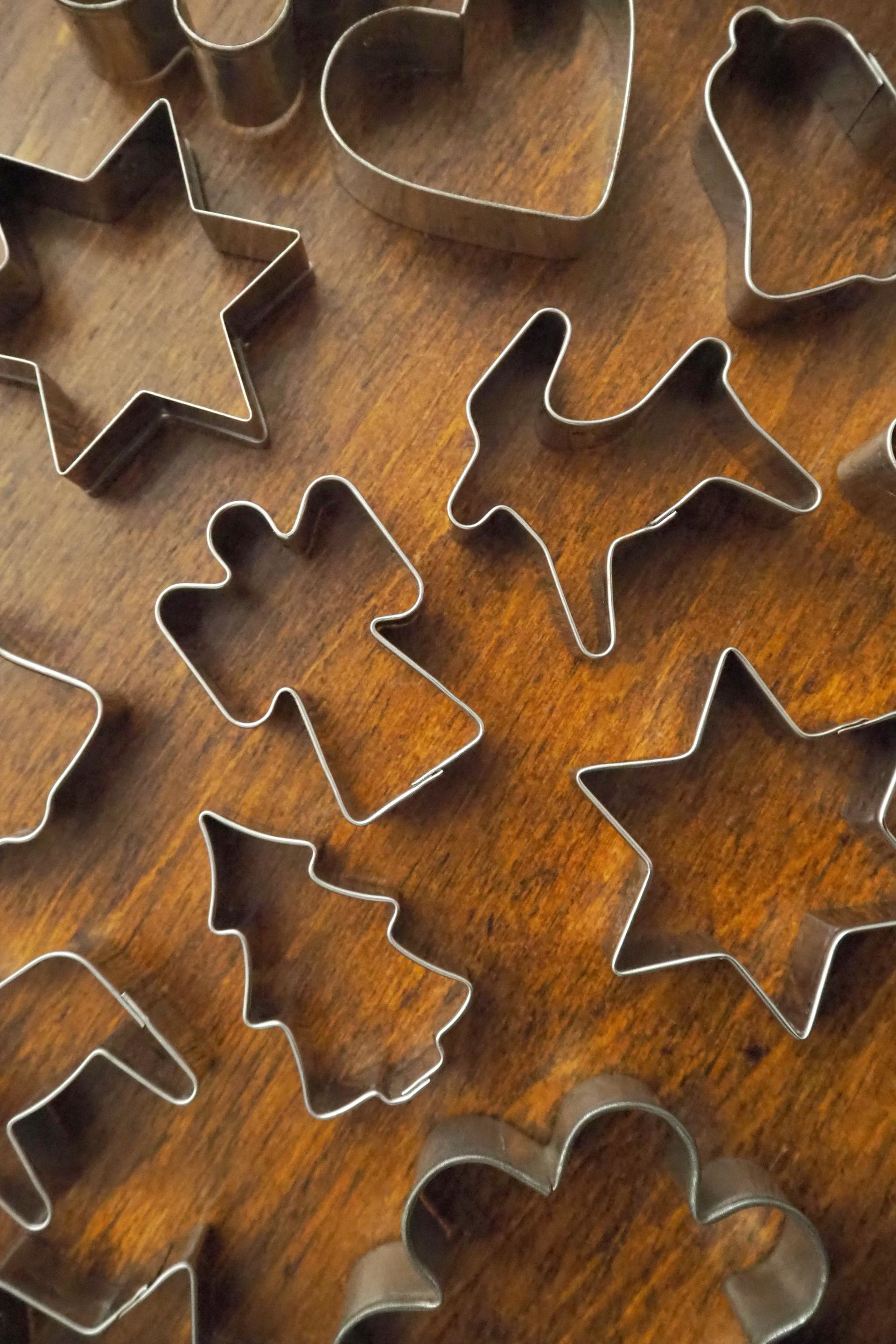 Vintage gingerbread shapes | Vintage gingerbread molds | Traditional gingerbread cookie shapes | Christmas baking molds | Vintage baking