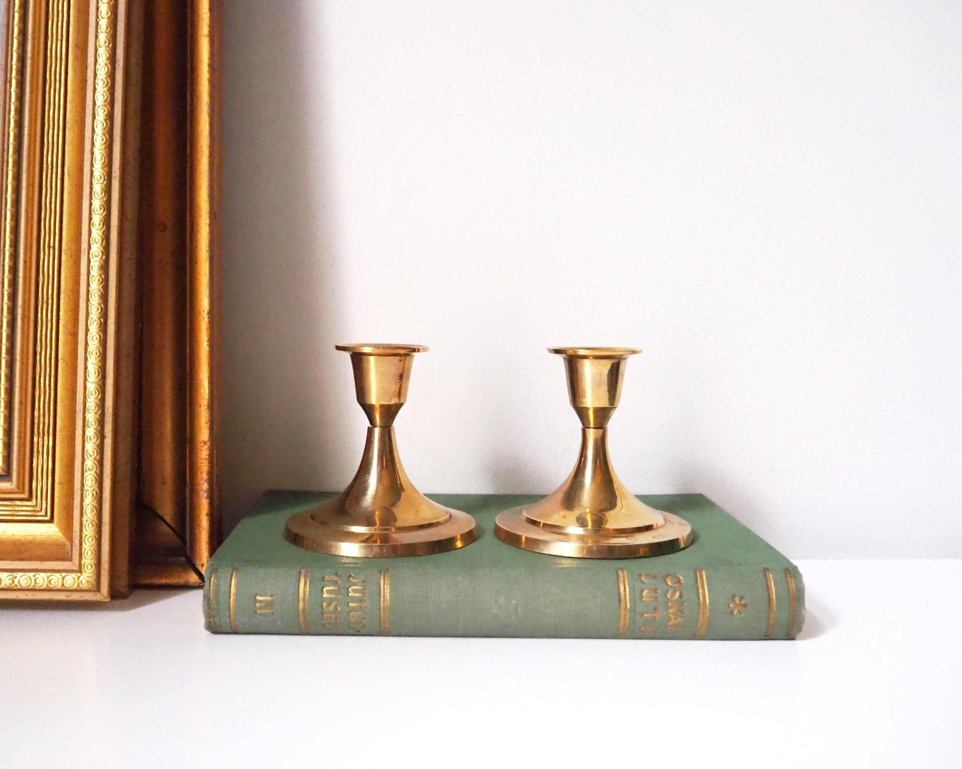 Pair of vintage candlestick holders | Brass candlestick holders | Simple brass candlestick holders | Brass candle holders