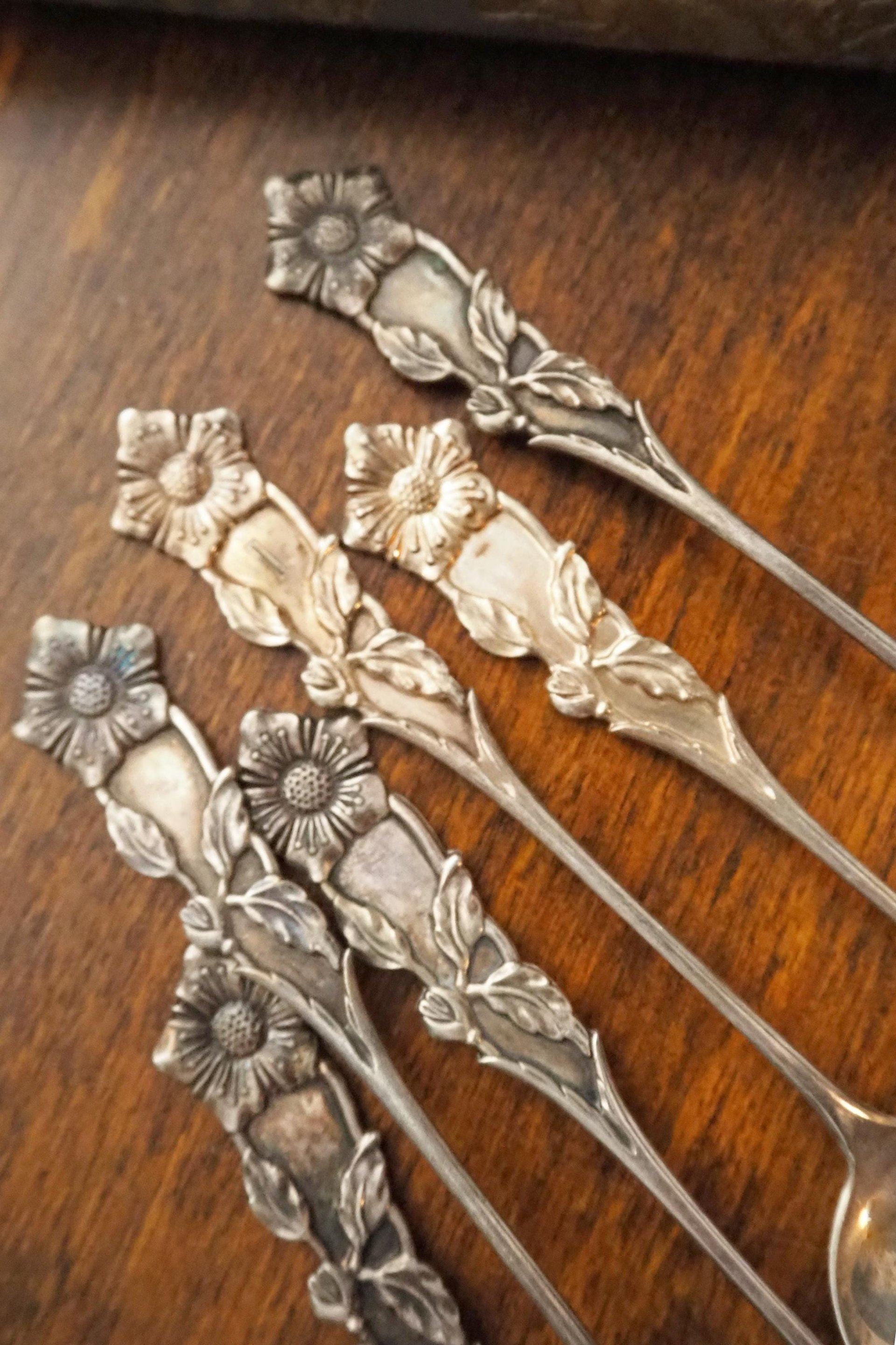Set of six large vintage teaspoons | Large alpacca silver teaspoons | Matching teaspoons | Floral teaspoon set | Vintage alpacca teaspoons