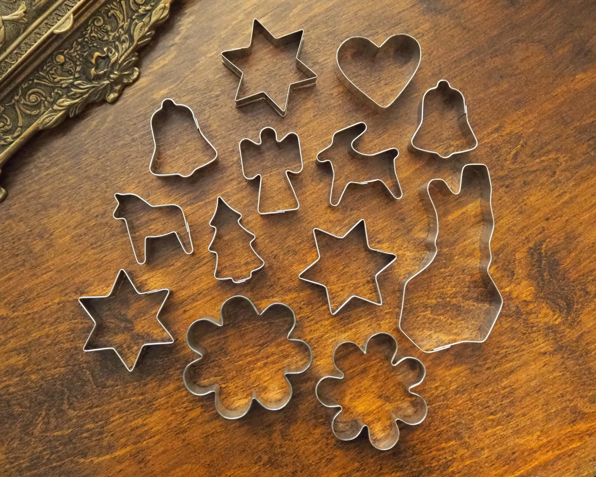 Vintage gingerbread shapes | Vintage gingerbread molds | Traditional gingerbread cookie shapes | Christmas baking molds | Vintage baking