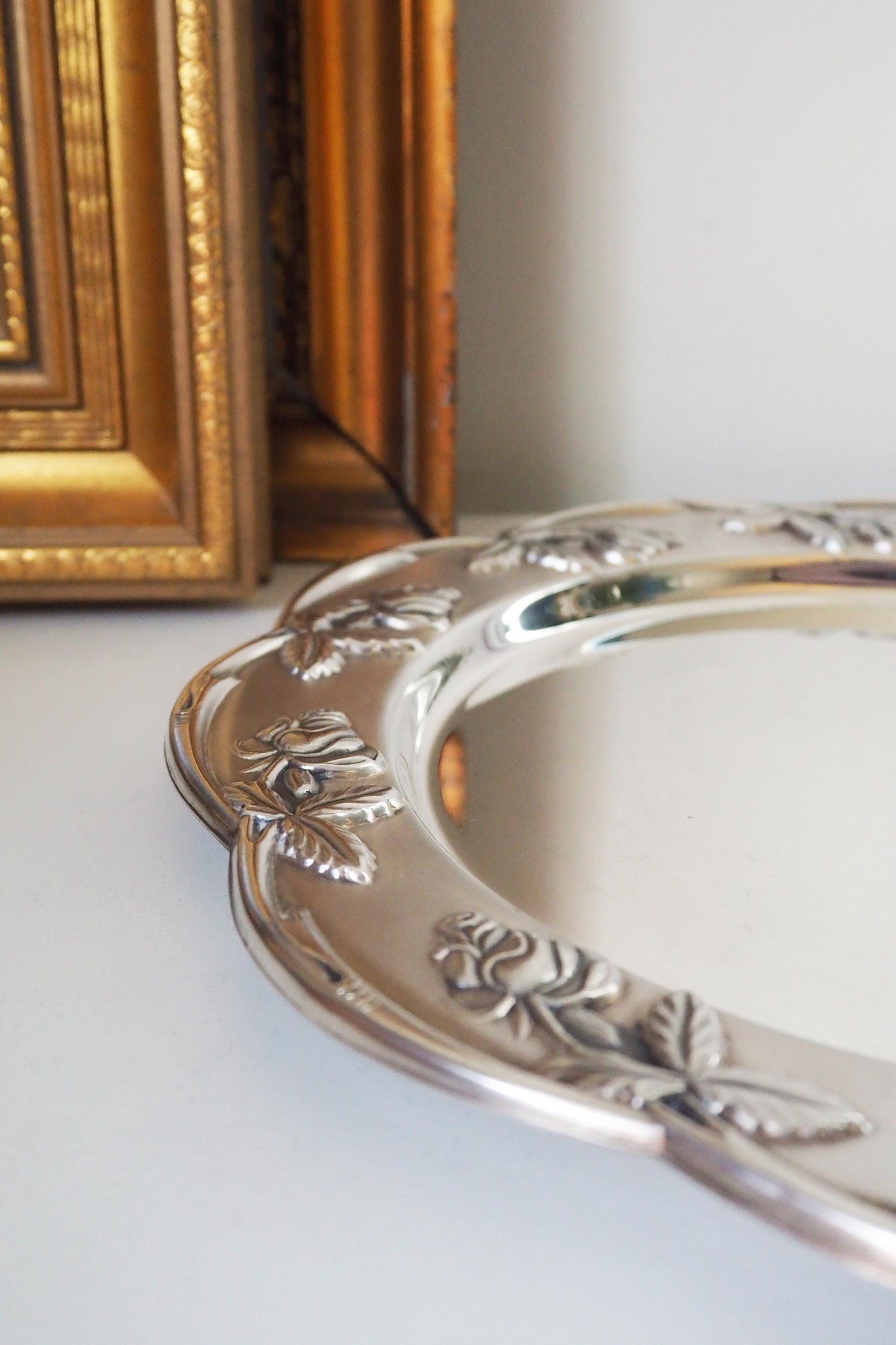 Vintage alpacca silver plate | Alpacca silver platter | Vintage silver plate | Alpacca plate with rose ornament | Floral silver plate