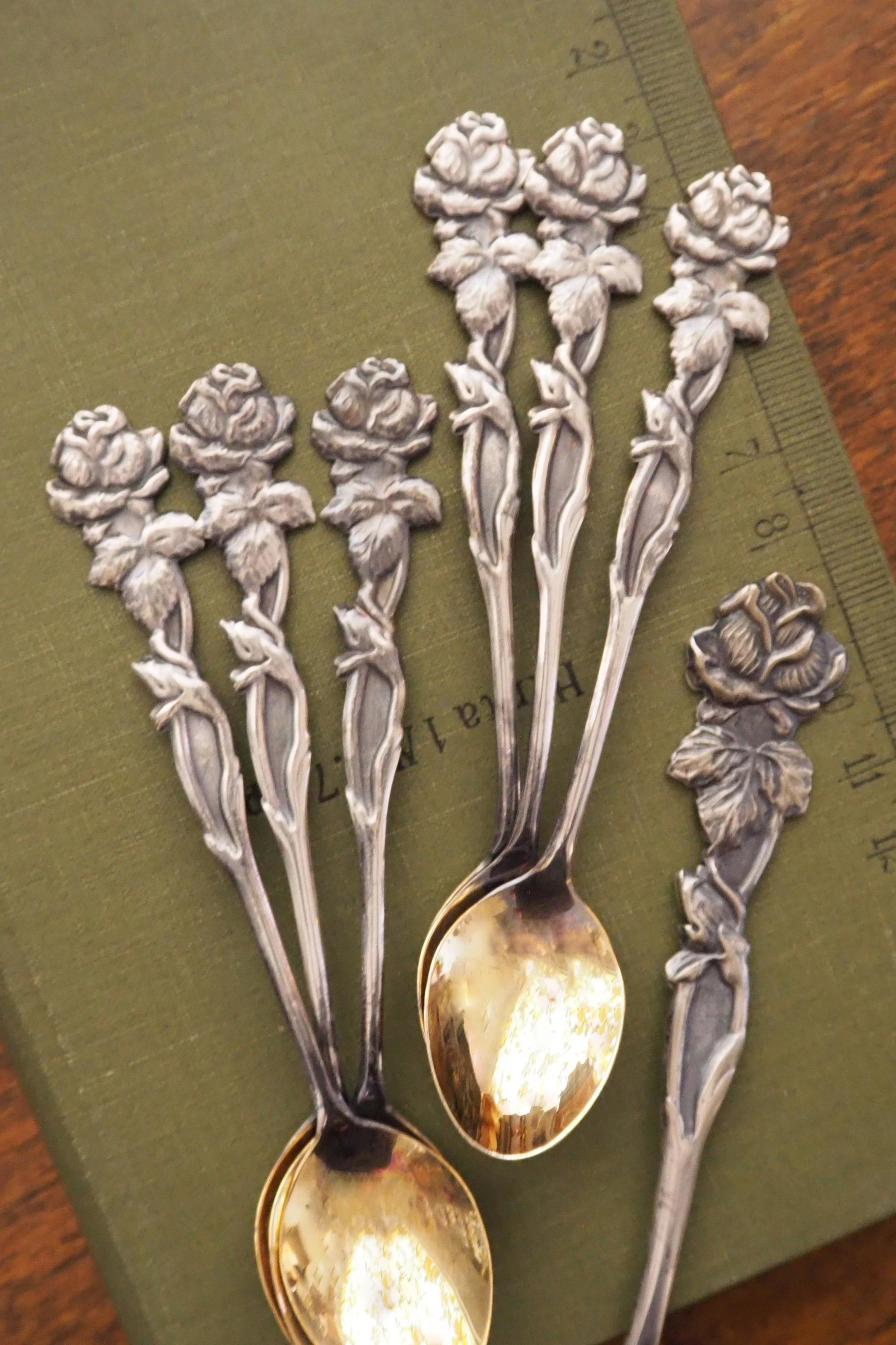 Set of six vintage teaspoons and a cake server | Vintage alpacca silver teaspoons | Vintage teaspoons | Rose teaspoon set and a cake server