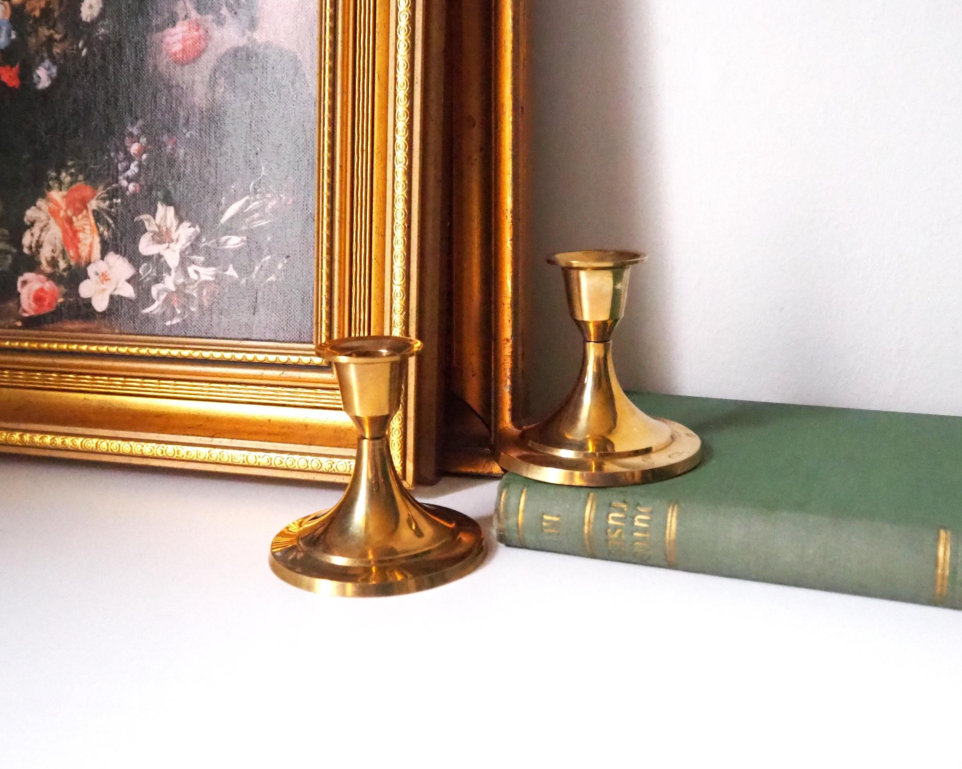 Pair of vintage candlestick holders | Brass candlestick holders | Simple brass candlestick holders | Brass candle holders