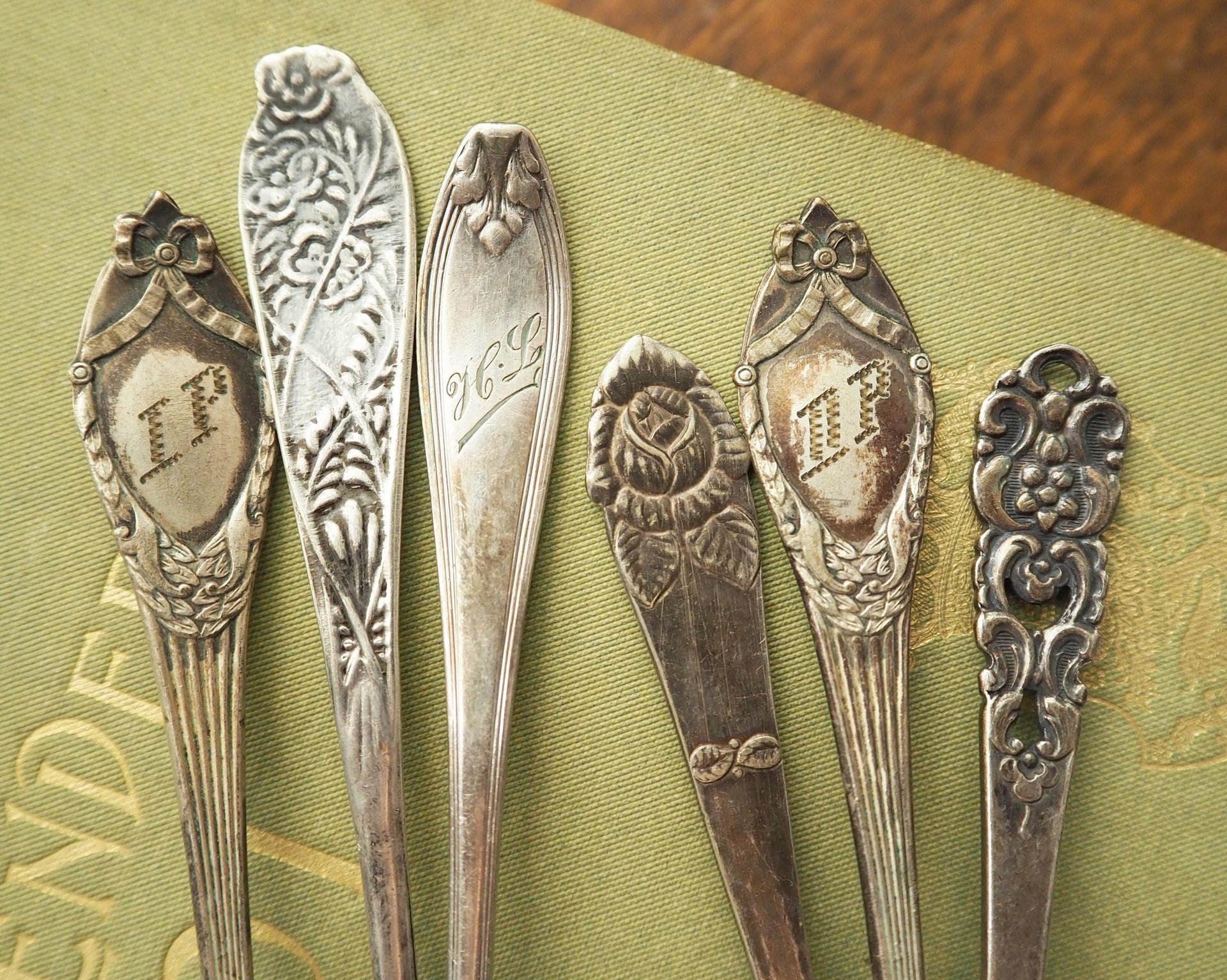 Set of six vintage teaspoons | Small silver plated teaspoons | Mismatched teaspoon set | Vintage alpacca teaspoons