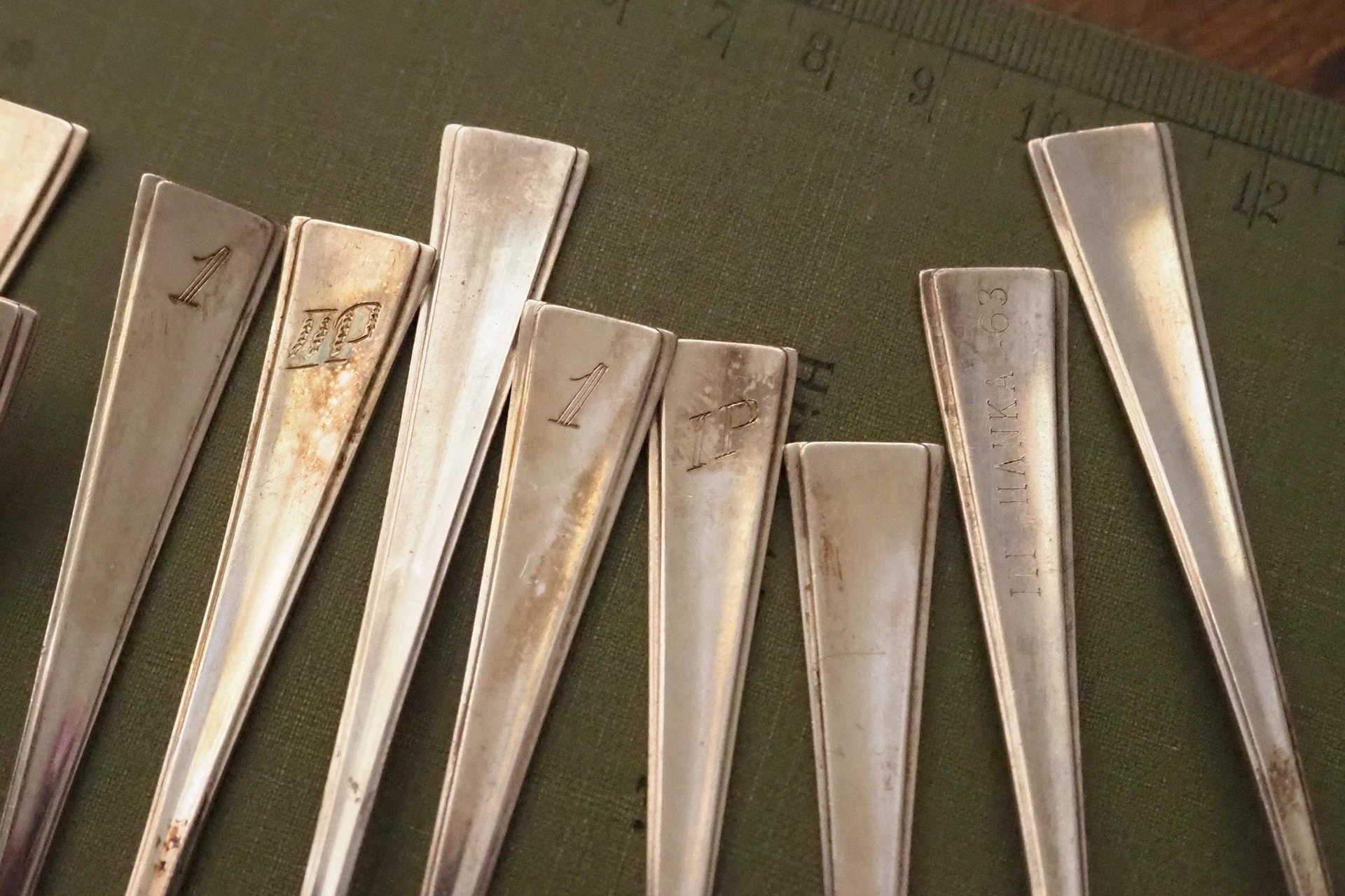 Set of ten vintage teaspoons | Small silver plated teaspoons | Matching teaspoon set | Vintage alpacca teaspoons