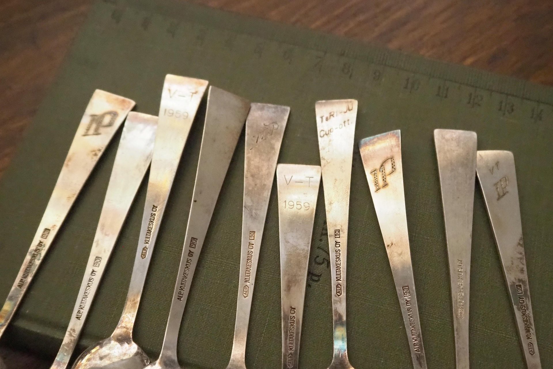 Set of ten vintage teaspoons | Small silver plated teaspoons | Matching teaspoon set | Vintage alpacca teaspoons