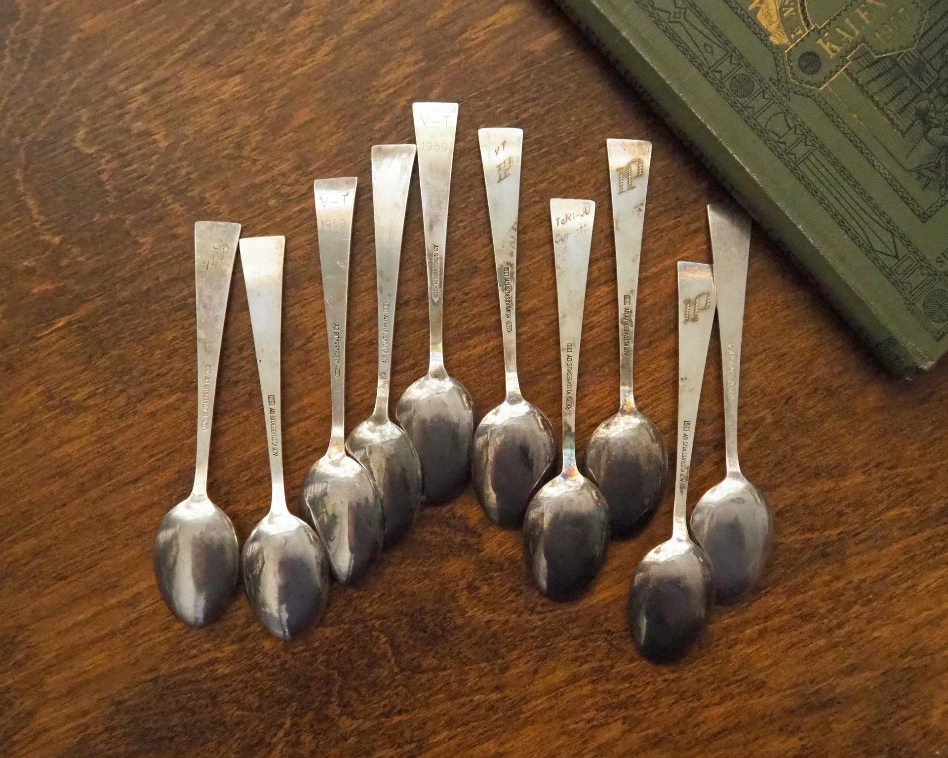 Set of ten vintage teaspoons | Small silver plated teaspoons | Matching teaspoon set | Vintage alpacca teaspoons