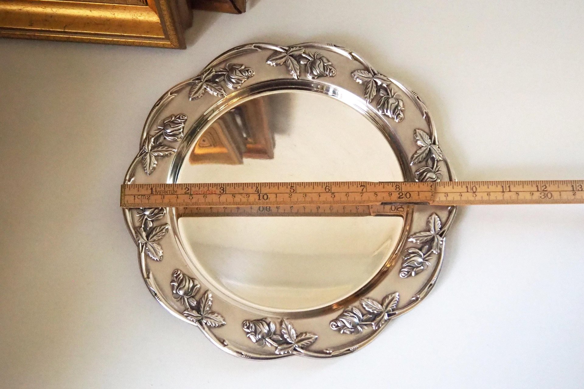 Vintage alpacca silver plate | Alpacca silver platter | Vintage silver plate | Alpacca plate with rose ornament | Floral silver plate