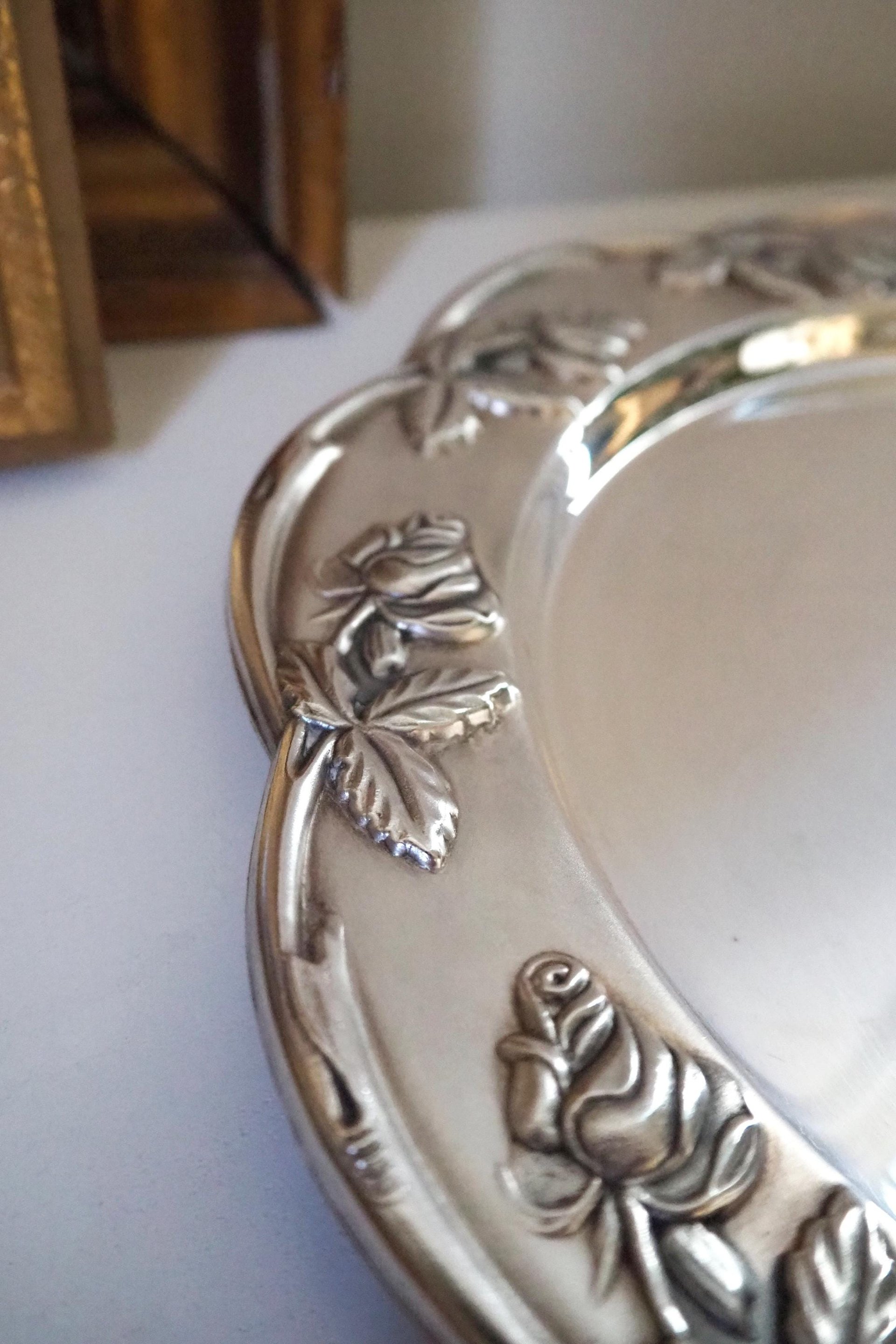 Vintage alpacca silver plate | Alpacca silver platter | Vintage silver plate | Alpacca plate with rose ornament | Floral silver plate
