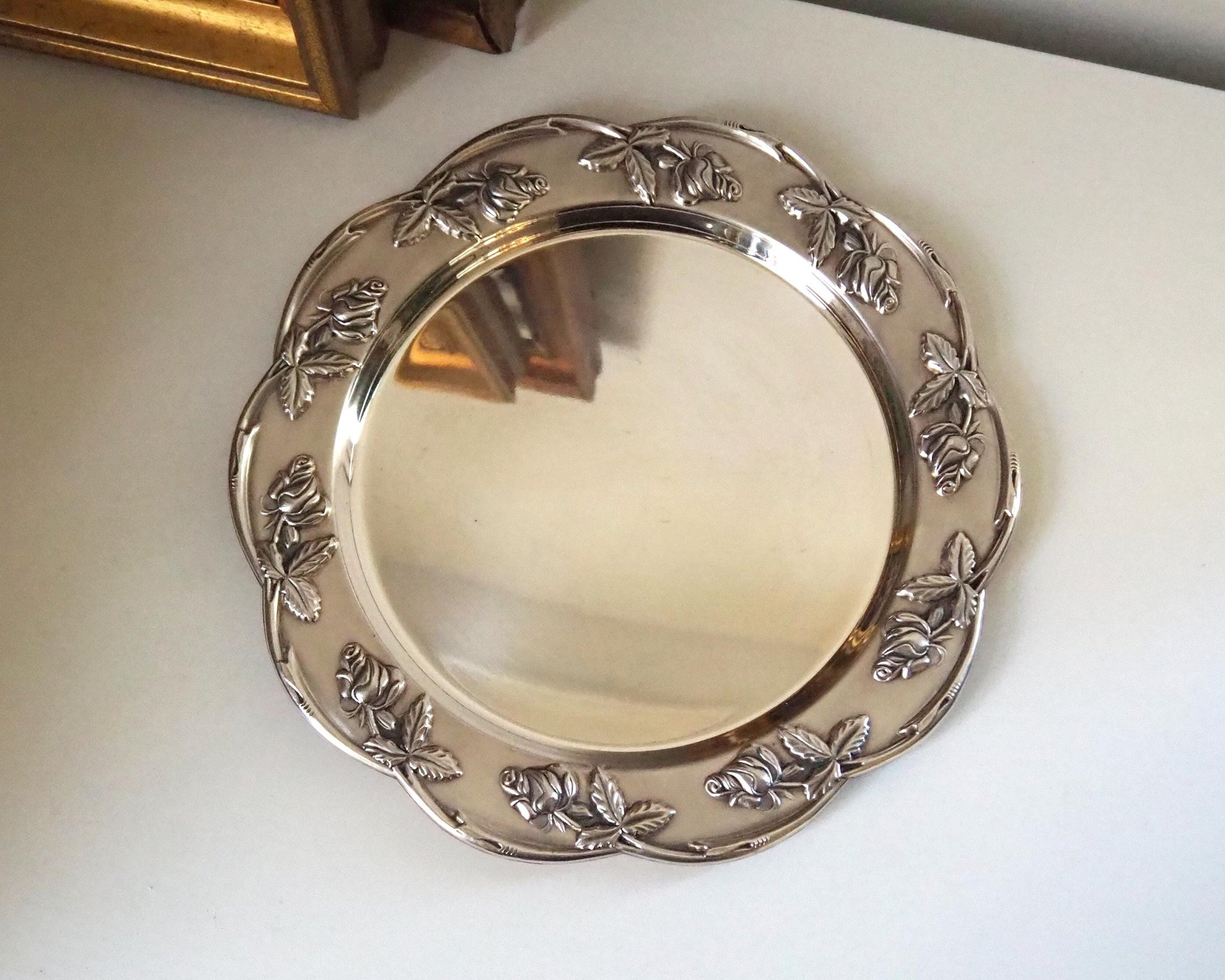 Vintage alpacca silver plate | Alpacca silver platter | Vintage silver plate | Alpacca plate with rose ornament | Floral silver plate