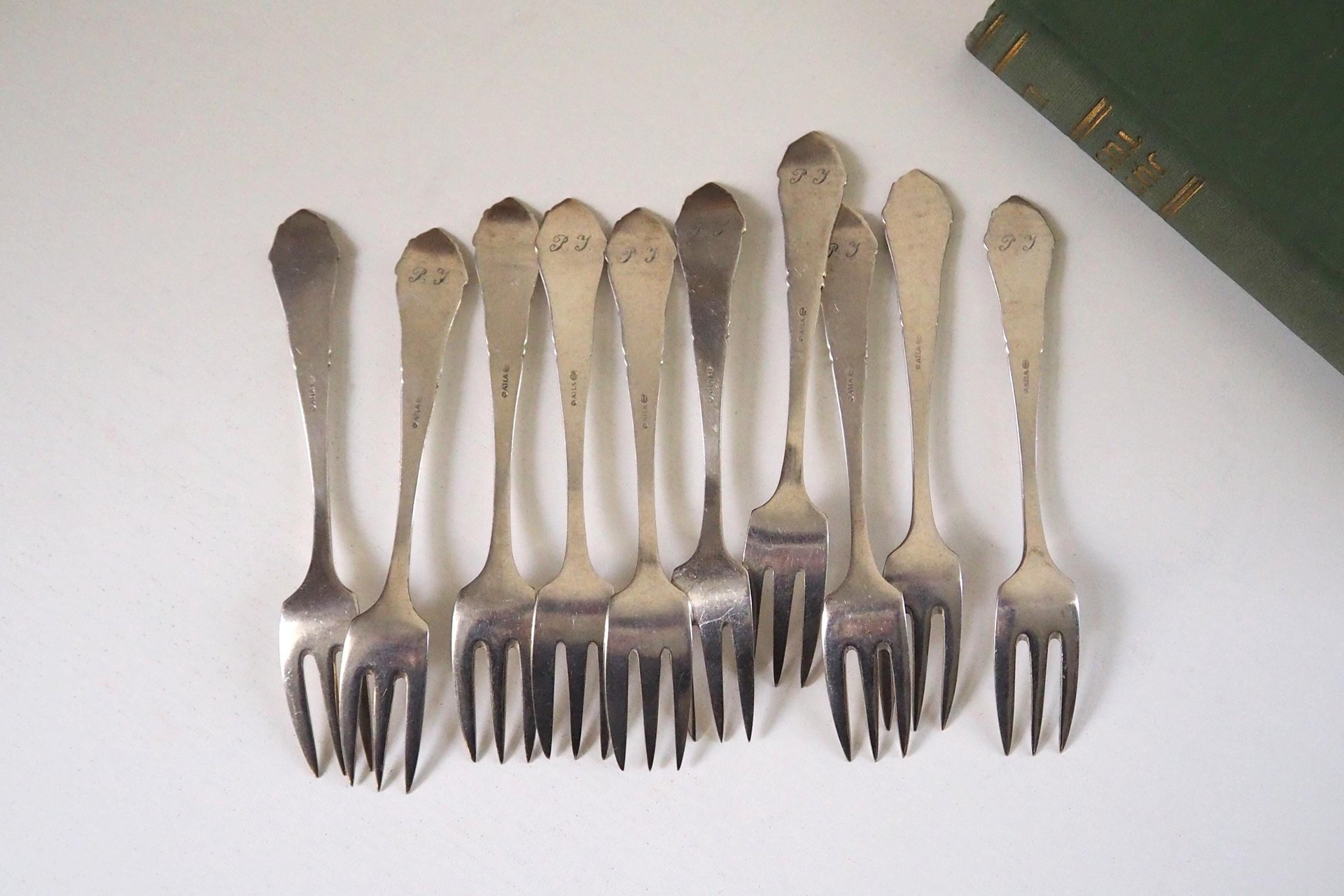 Set of ten vintage dessert forks | Danish dessert forks | Vintage dessert forks | Atla dessert forks | Small vintage forks | Made in Denmark