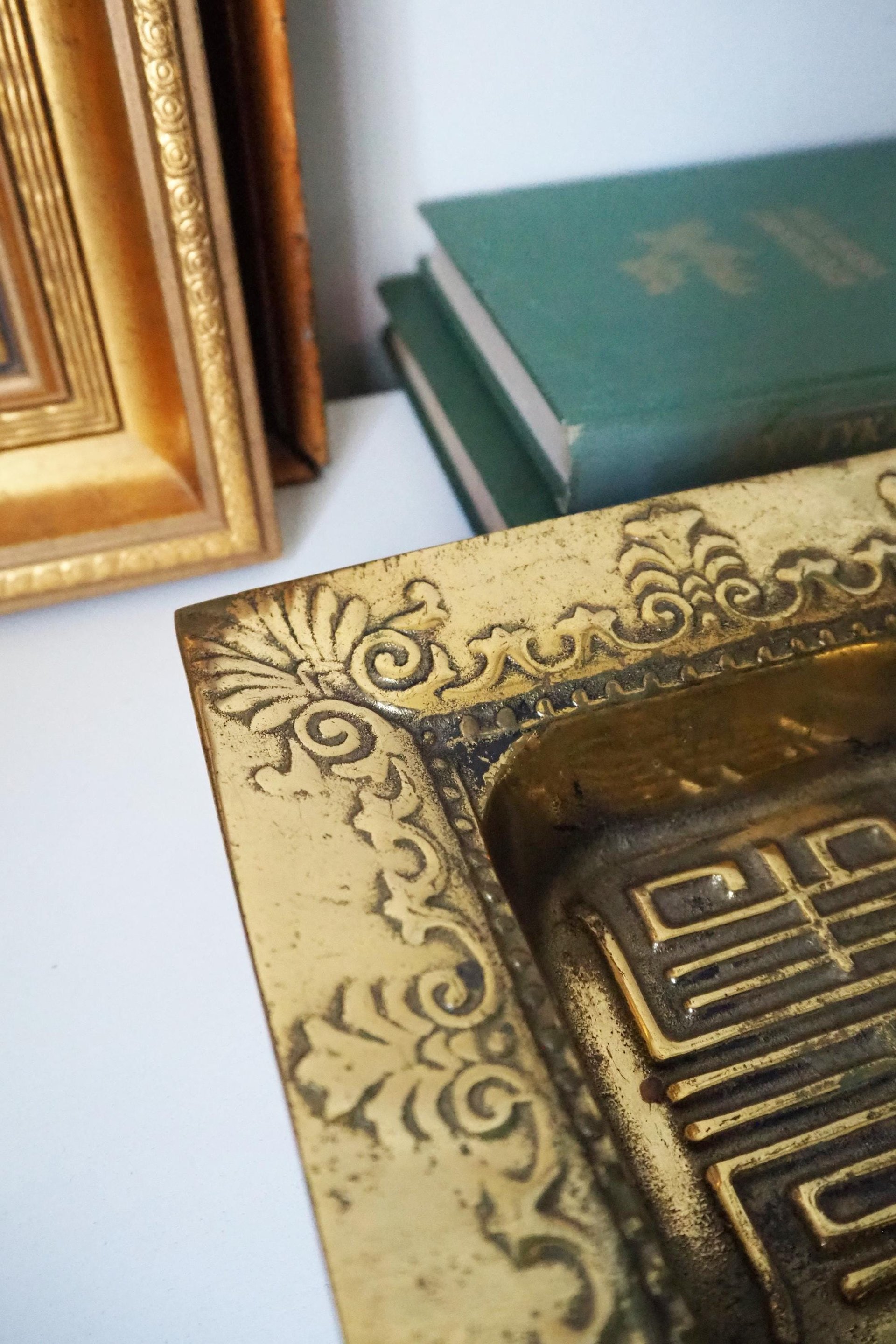 Vintage trinket dish | Vintage brass trinket dish | Heavy brass dish | Vintage brass ashtray | Asian brass dish